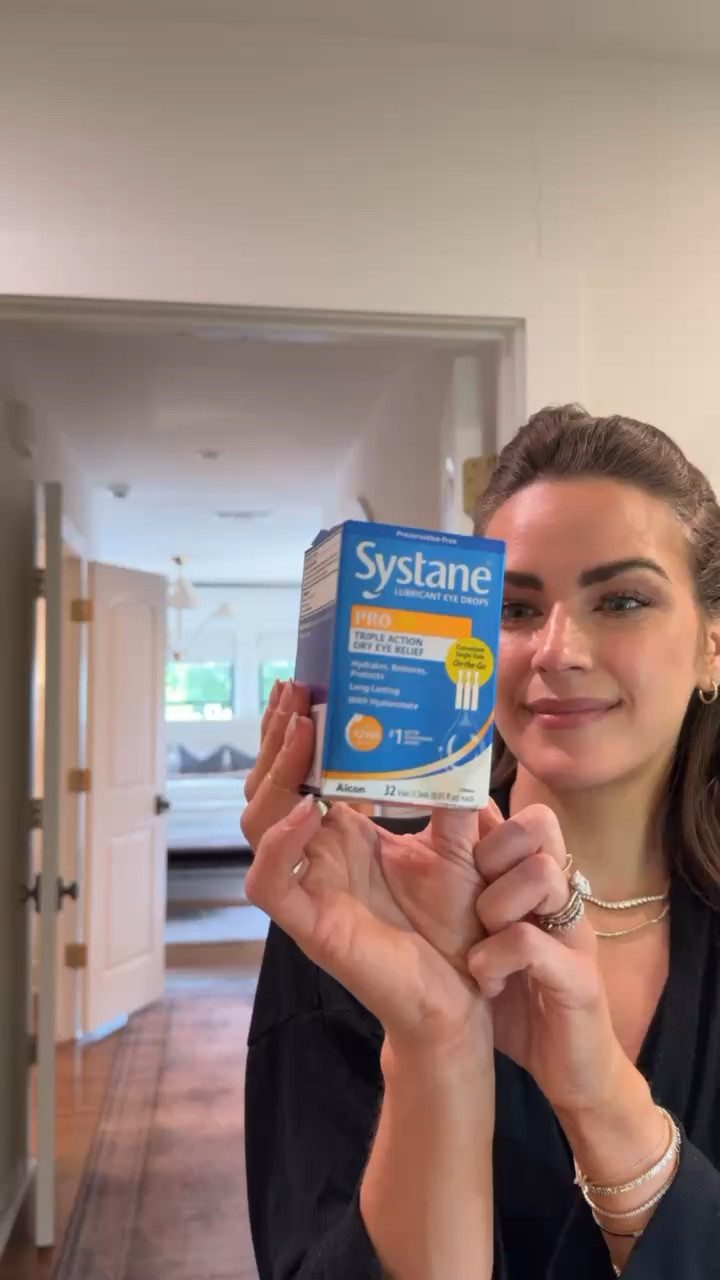 #ad If you have dry eyes like me, @systane.us is so helpful for soothing them while tackling busy days. I grab the Systane Pro Preservative Free single vials @target so I can always have them with me on the go. Whether I’m getting my morning steps in, running errands, working, or scrolling a little too long (it counts as market research, right?!), these eye drops help keep my eyes feeling hydrated & comfortable. You can find them in my @shop.ltk here. #TargetPartner #Systane #SystanePartner #dryeye #eyecare #liketkit