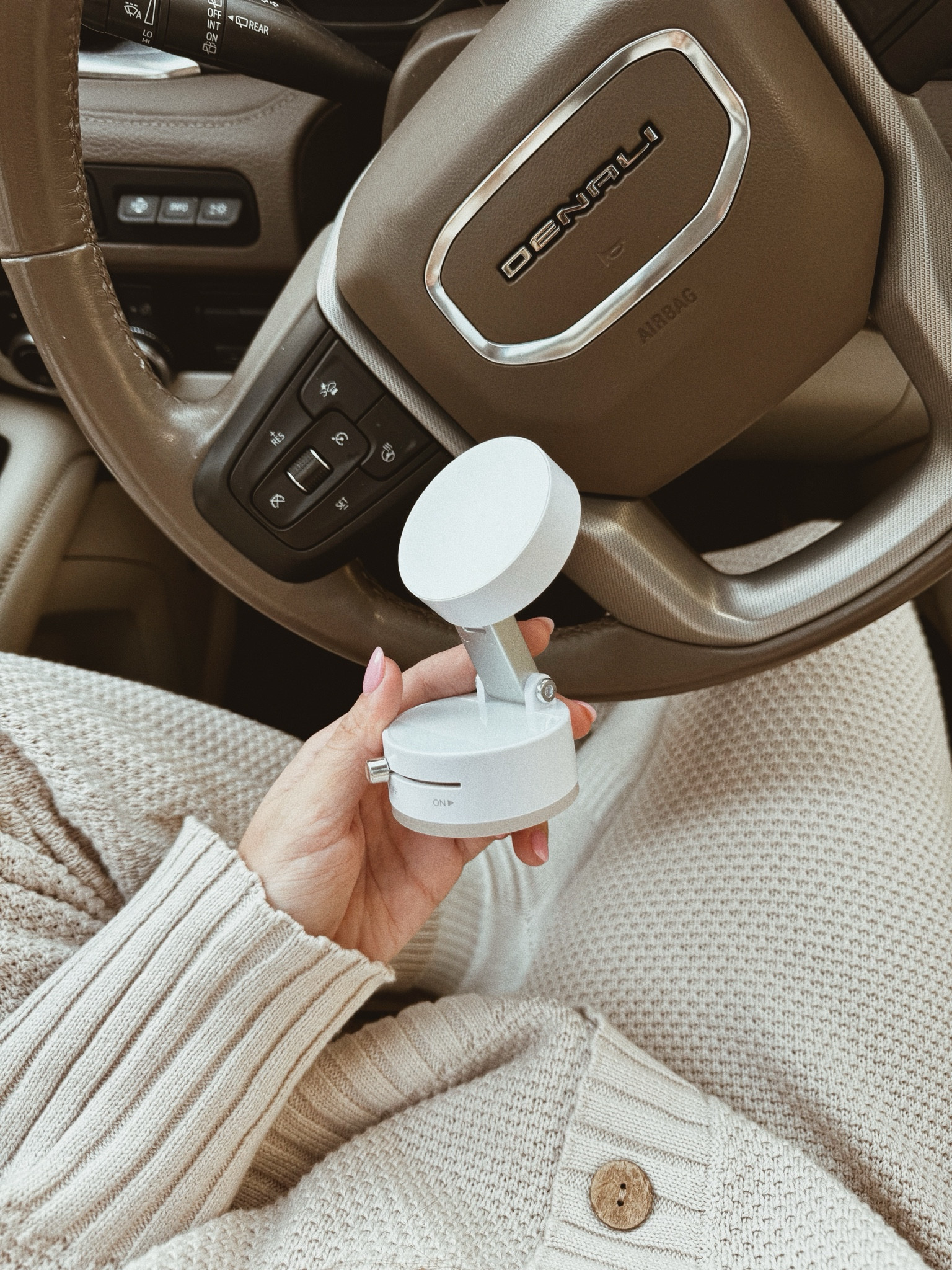 suction cup portable car phone mount ✨ 

#LTKTravel #LTKFindsUnder50 #LTKFamily