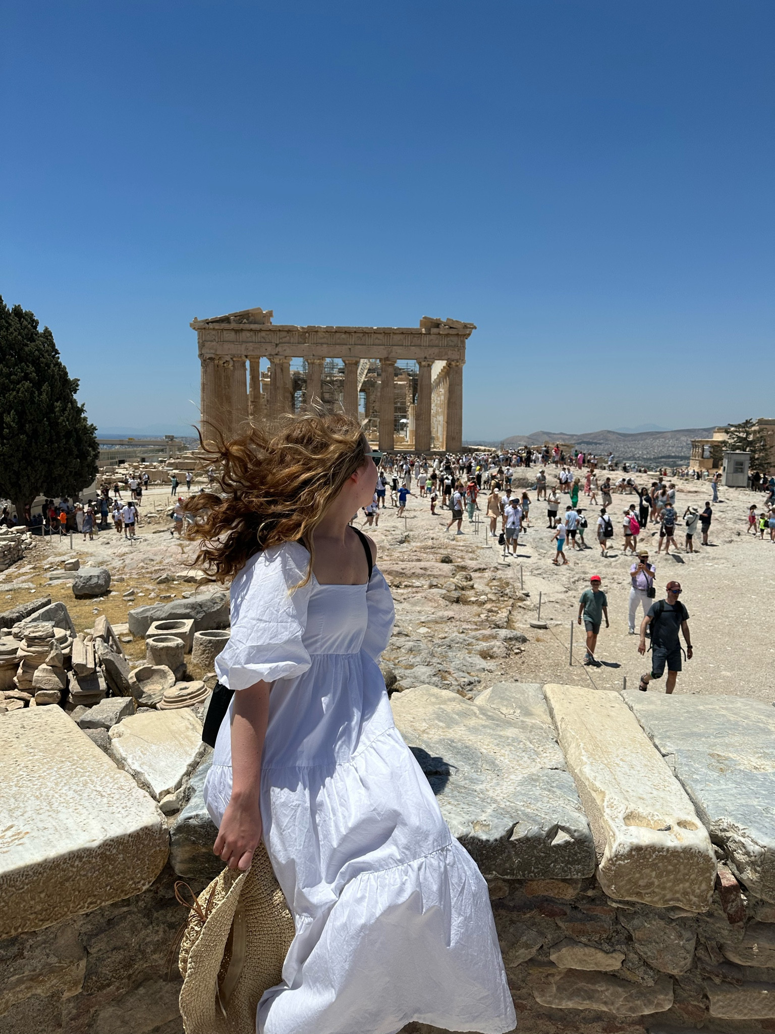 White tiered puff sleeve square neck sun dress 

#LTKSeasonal #LTKSummerSales #LTKSaleAlert