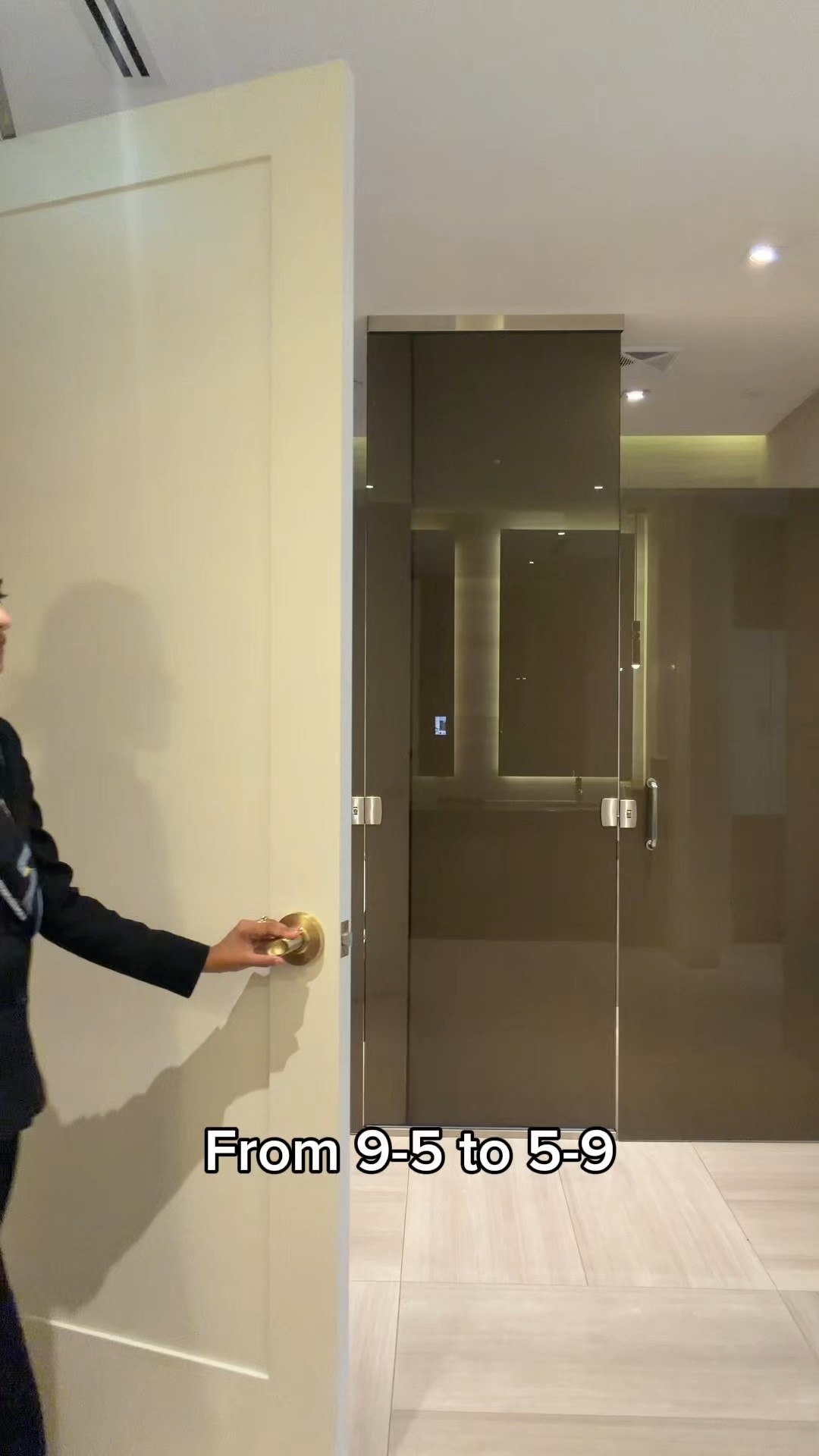 How to go from the office to the bar  

#LTKSaleAlert #LTKSeasonal #LTKStyleTip