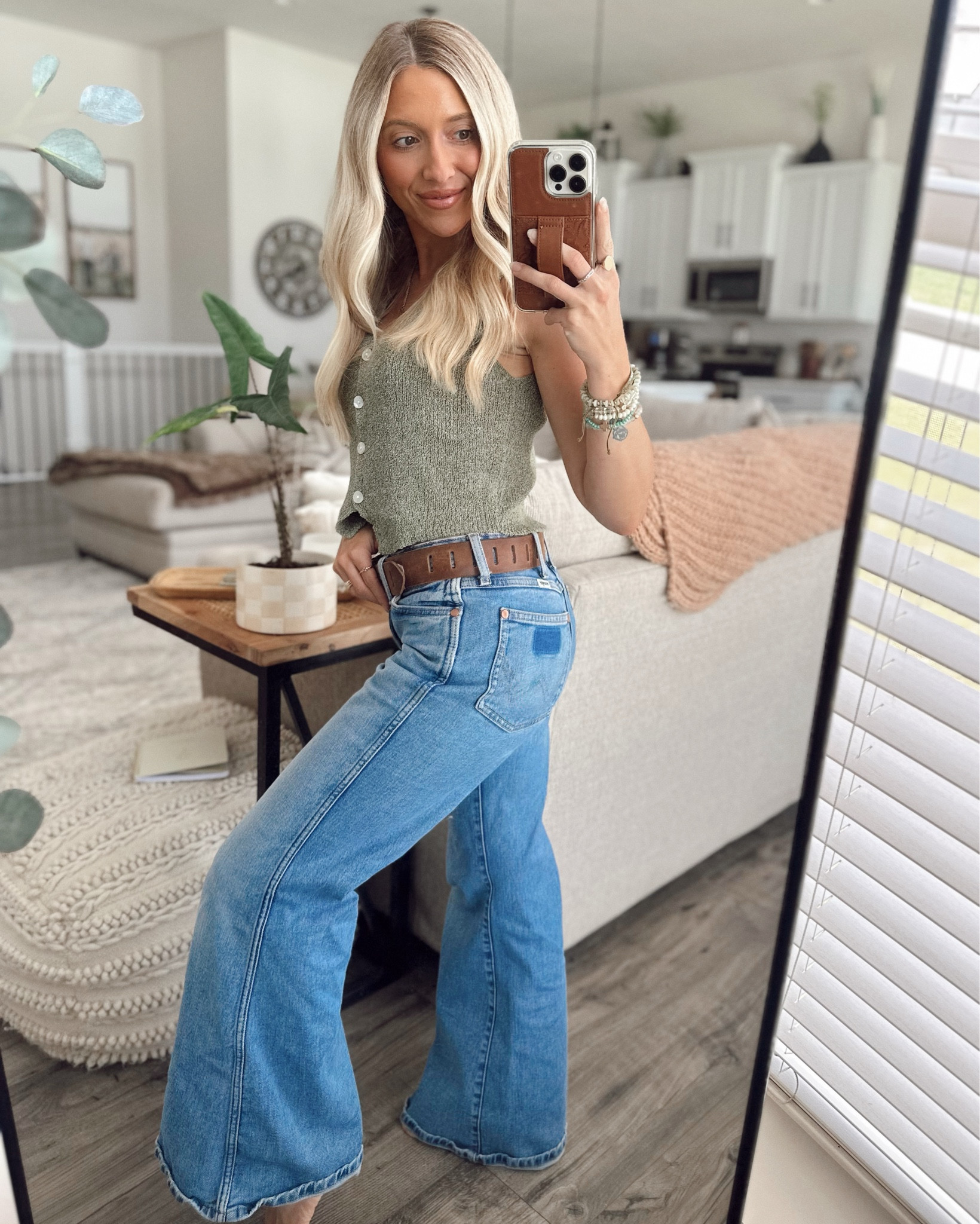 little @VICI ootd - casual and cutie fit - KERSTYNSAVE30 FOR 30% off xx ✨🤠👢
thank you @vici for this adorbs top - so stinking cute (vici haul coming soon!) 