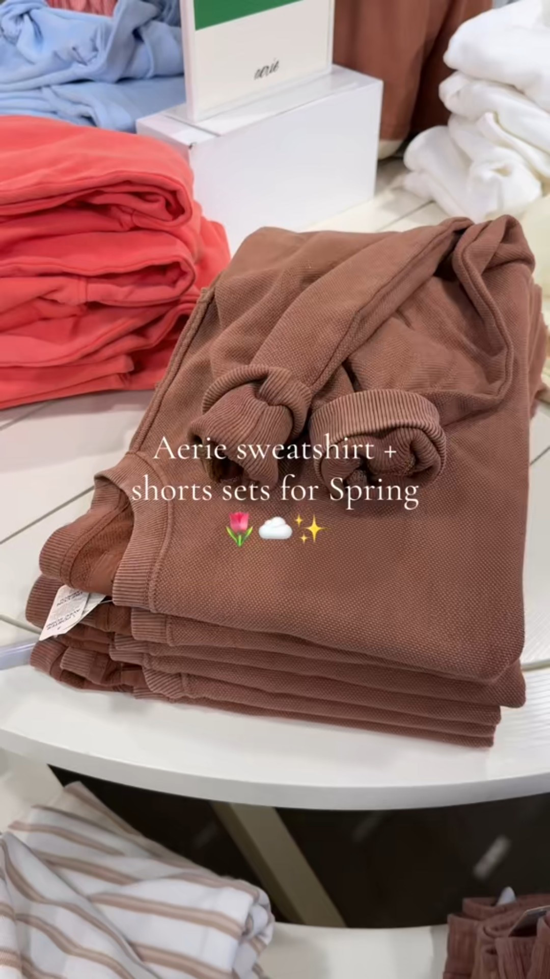 Aerie sweatshirt + shorts sets for Spring! 🌷✨☁️

#springbreak #vacationoutfits #vacationclothes #colorful #loungewear #comfyclothes #aerie

#LTKSeasonal