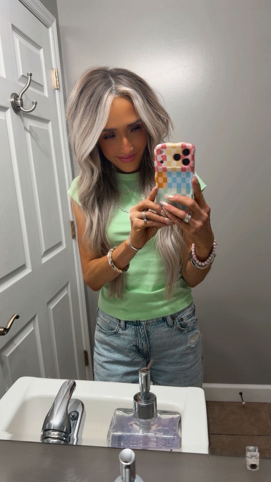 $3 shirt + fave jeans + fave phone case

#LTKootd #LTKdayinmylife #LTKmomlife