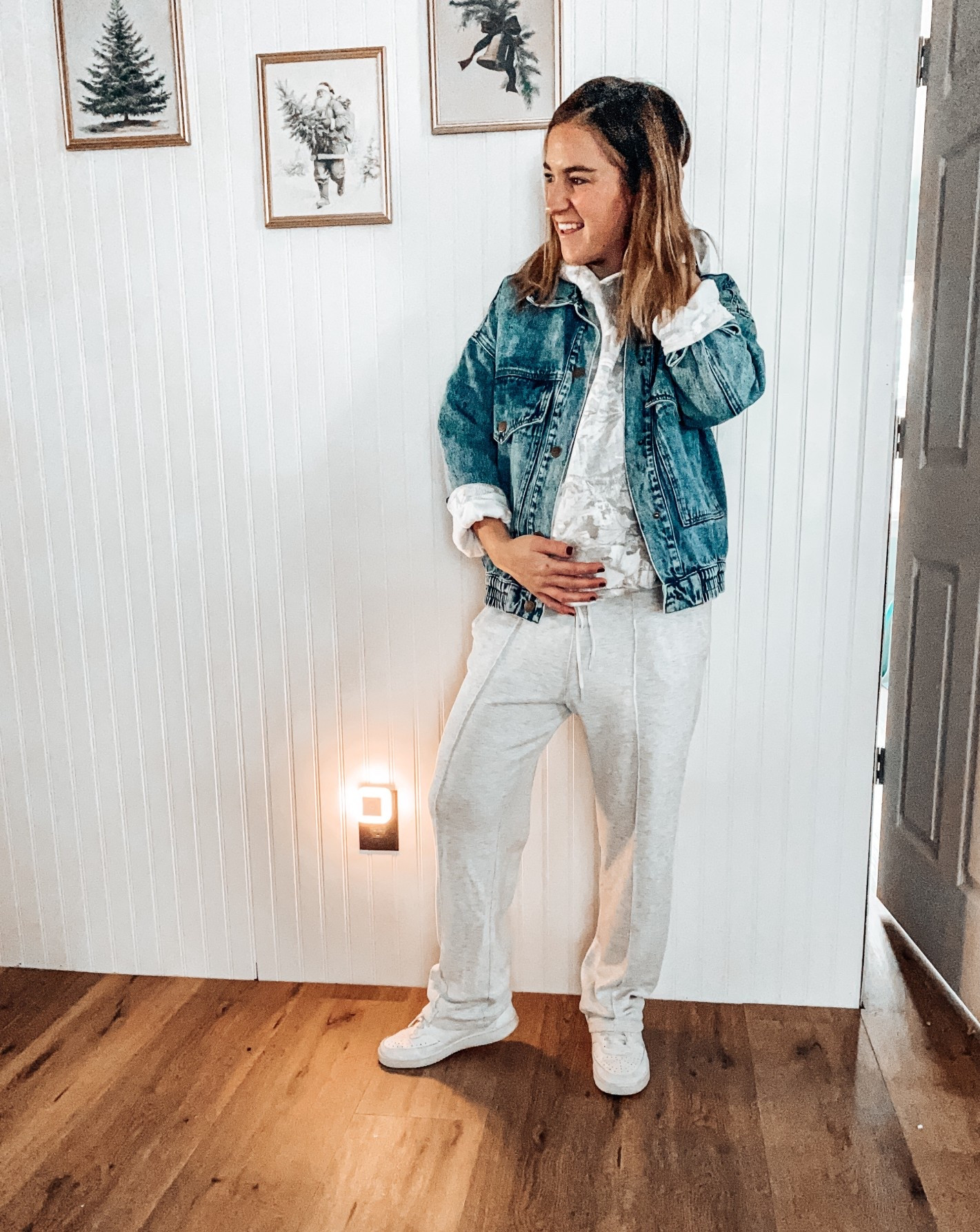 Maternity outfit 
Maternity winter outfit 
Cozy outfit 
Casual outfit 
Sweats outfit
Outfit with sweats 
Bump friendly
Maternity outfit for winter 

#LTKootd #LTKBump