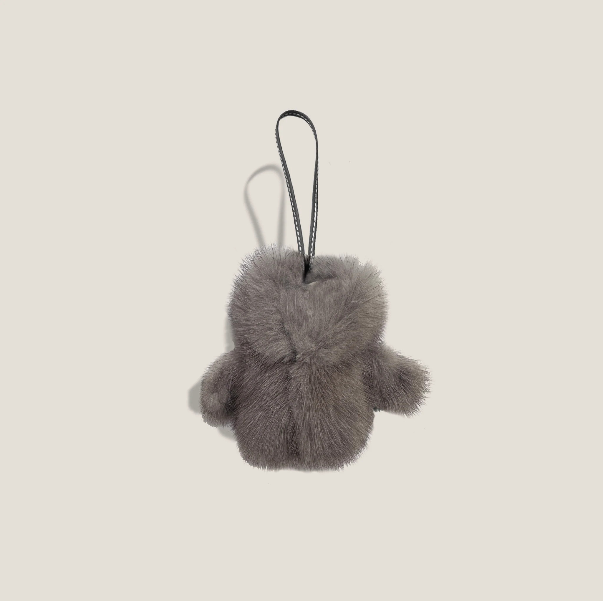MME. CARLTON FUR COAT Bag Charm - GRIS | MME.MINK
