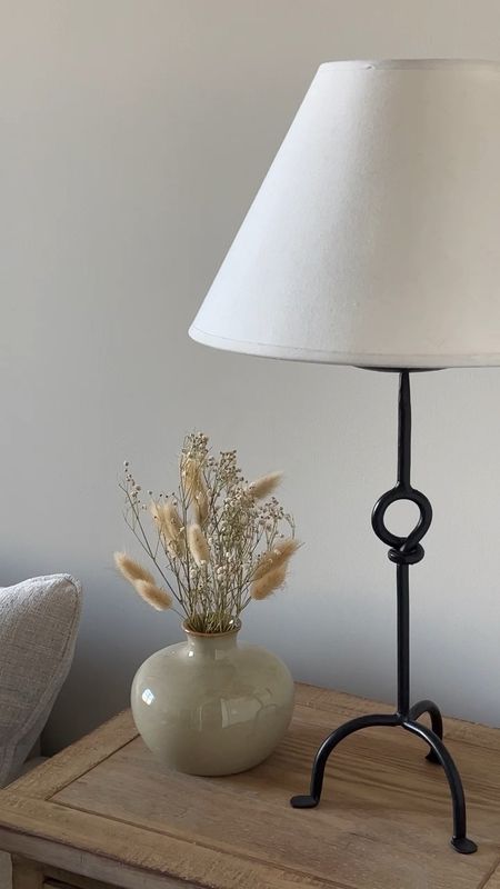 Super simple “lamp” out of a thrifted candle holder

#diy #diylamp #thriftedhome #neutralhome #neutralhomedecor #homedecoronabudget #budgethomedecor #moderncottage #rustichome #vintagedecor 

#LTKhome