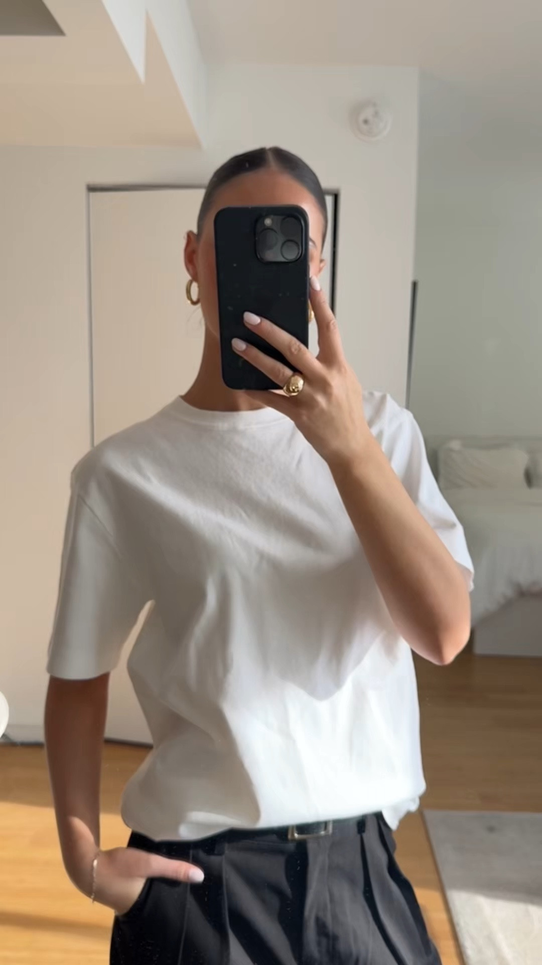 the perfect white tshirt from Aritzia