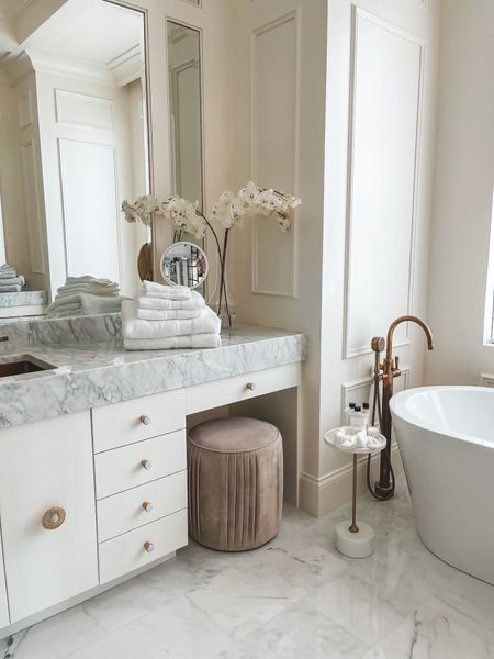 Bathroom decor details. Home decor. Cella Jane  

#LTKhome #LTKstyletip