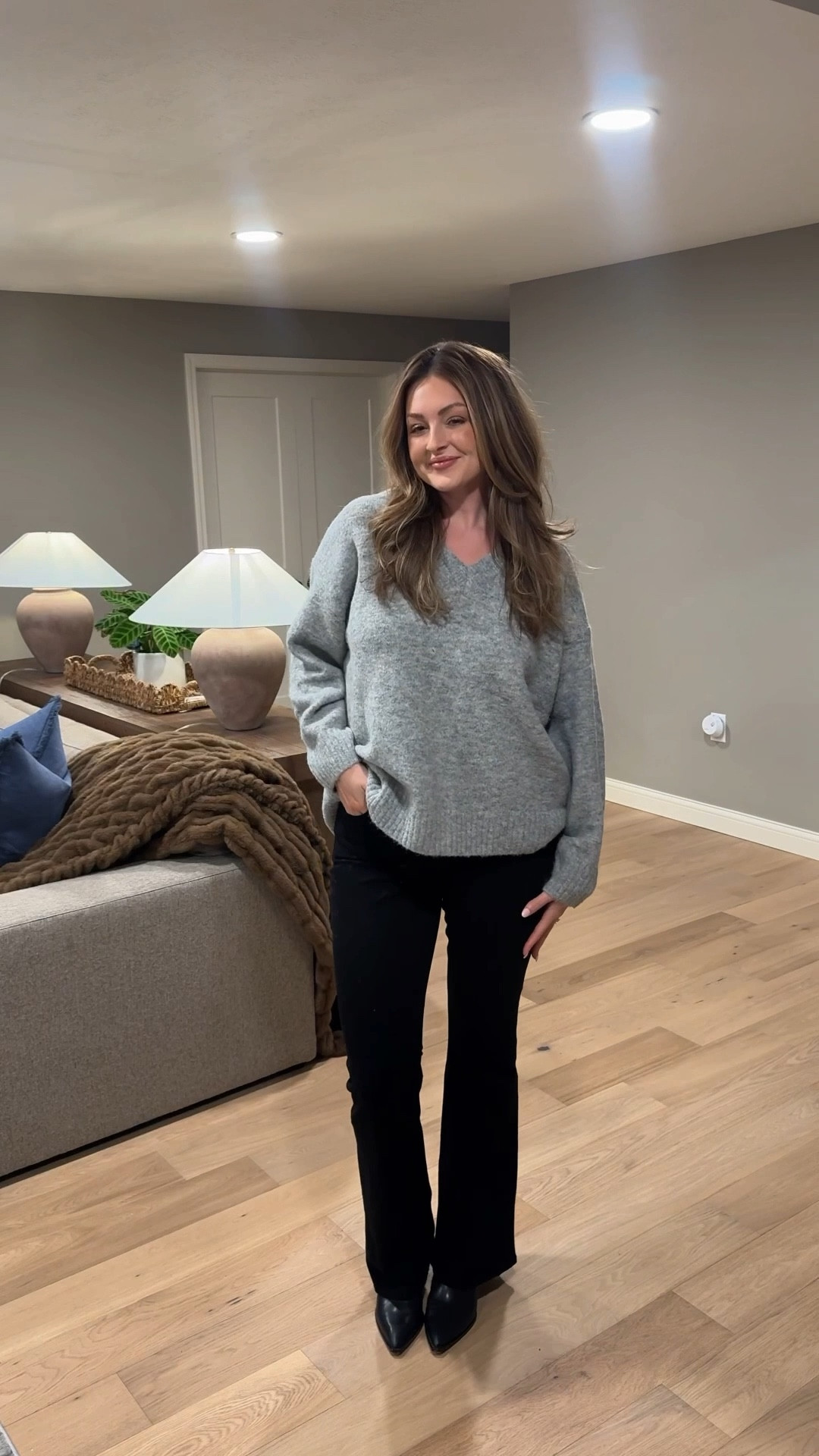 #AbercrombiePartner Head to @abercrombie for all of your holiday looks this season! From office parties to lounging by the fire, they’ve got you covered! 

#LTKHoliday