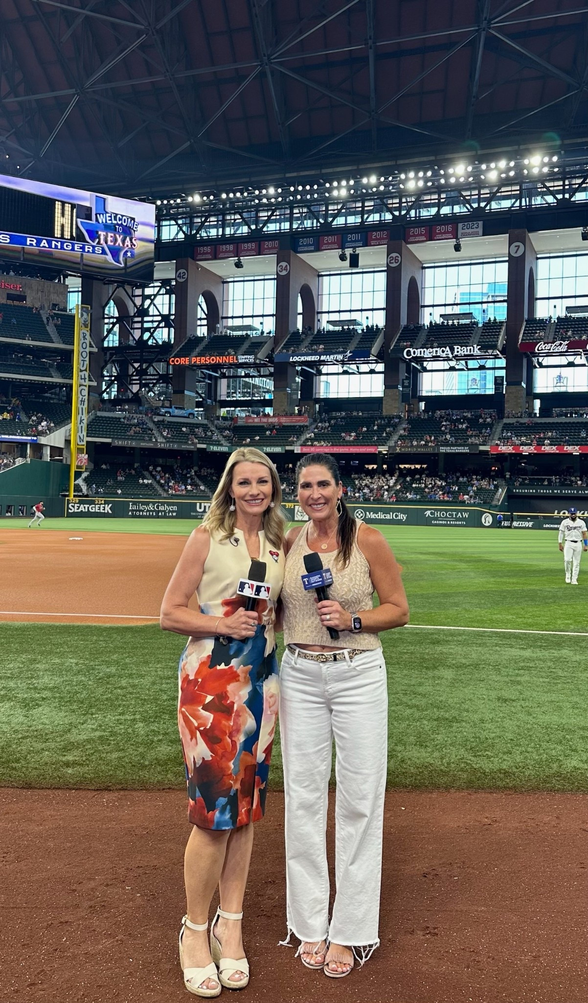 Rangers game outfits!💙❤️

VICI finds, Macys finds, sweater vest, wedges, midi dresss