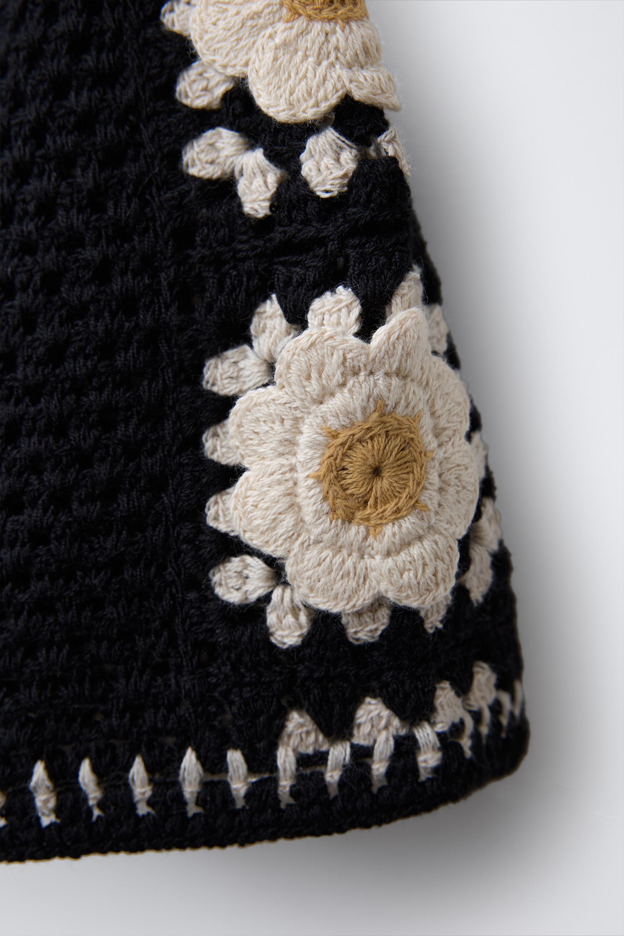 CROCHET FLOWER KNIT SHORTS | Zara US