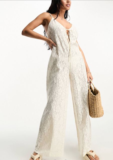 lace beach jumpsuit with cut out in cream
Now $25.00. Was $49.99. (-49%)


#LTKSpringSale #LTKfindsunder50