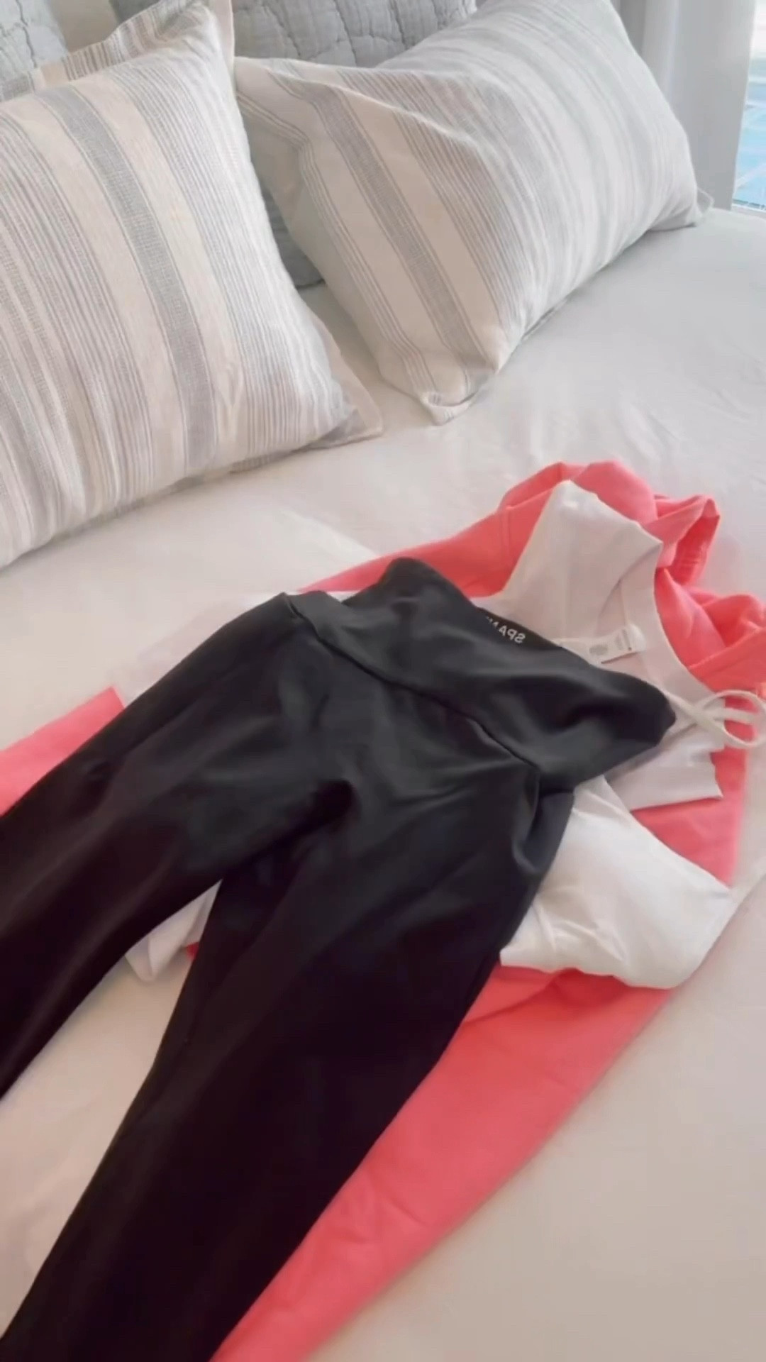 GRWM for leg day! Athleta, Spanx, On Cloud

#LTKSeasonal #LTKStyleTip