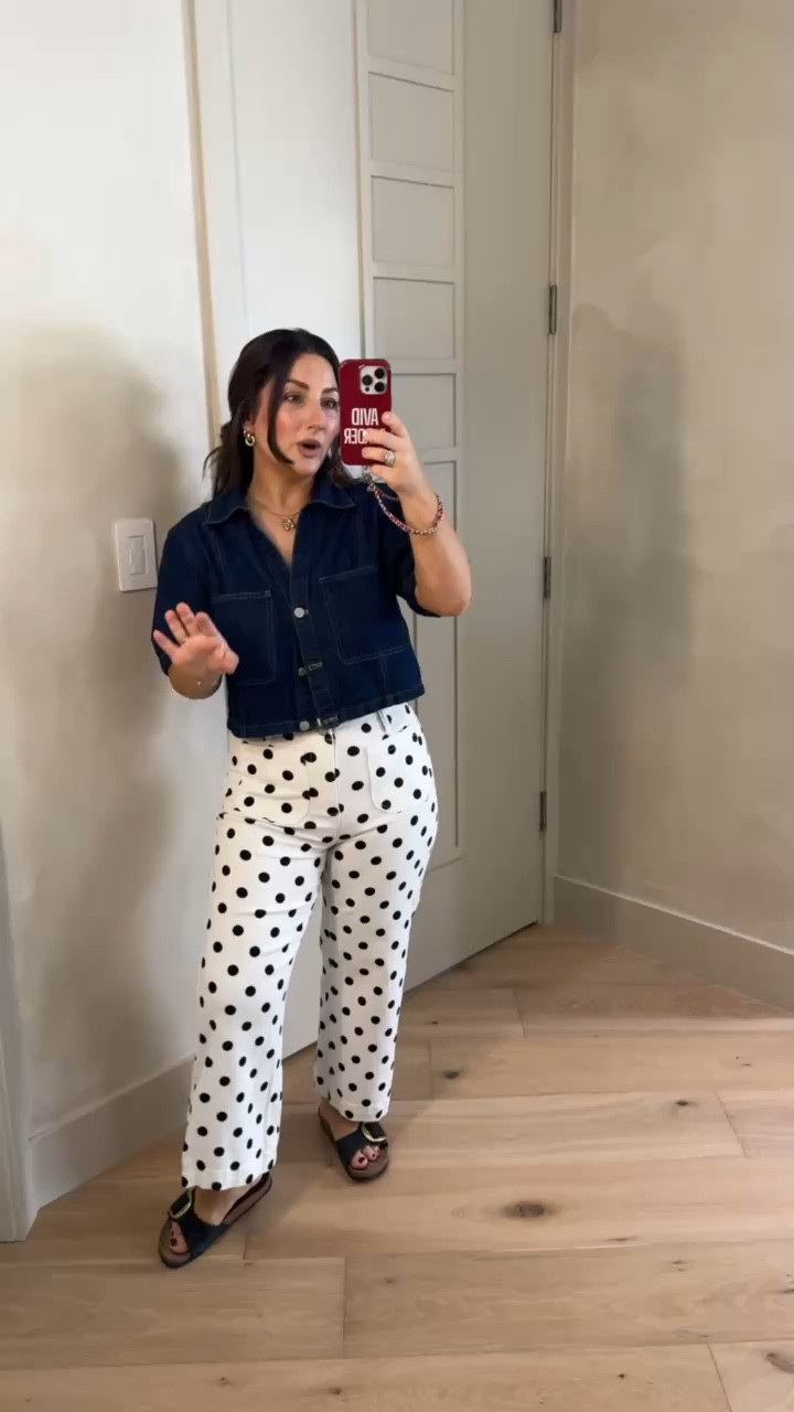 Perfect denim top!! 

Top size small
Pants size 4 

5’0” 140lbs

#LTKootd #LTKPetite #LTKSaleAlert