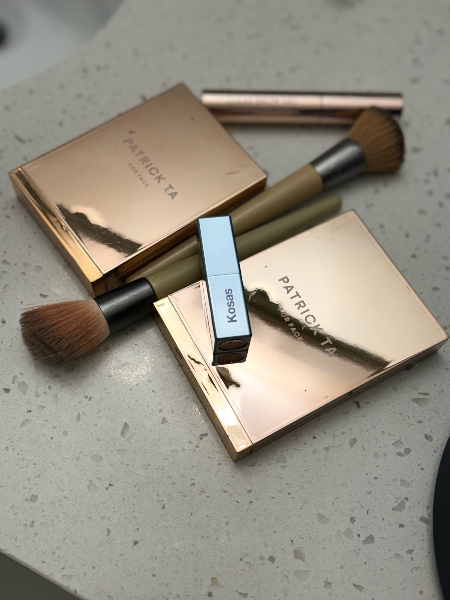 Makeup must-haves for 2024! Wearing shades: foundation - light 3 bronzer - she’s sculpted lipstick - high cut

#LTKbeauty #LTKfindsunder100 #LTKstyletip