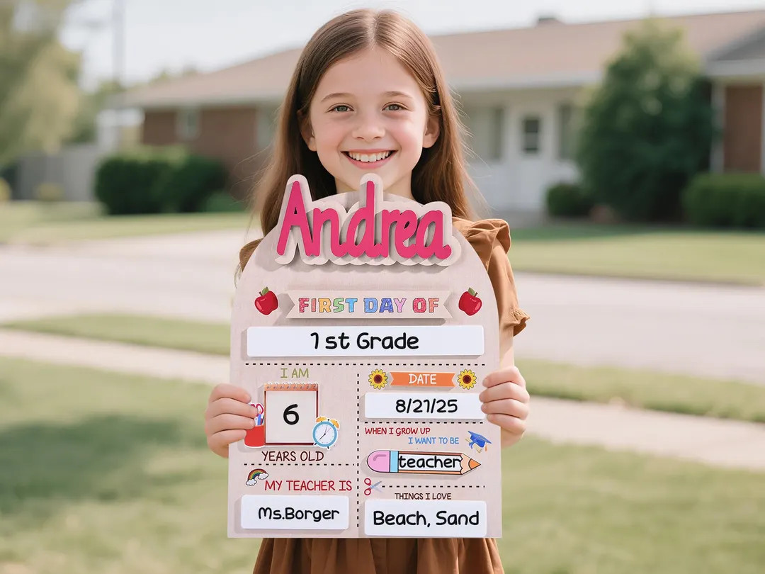 Customized First and Last Day School Sign, Back to School Sign, Kindergarten 1st Day of School Si... | Etsy (US)