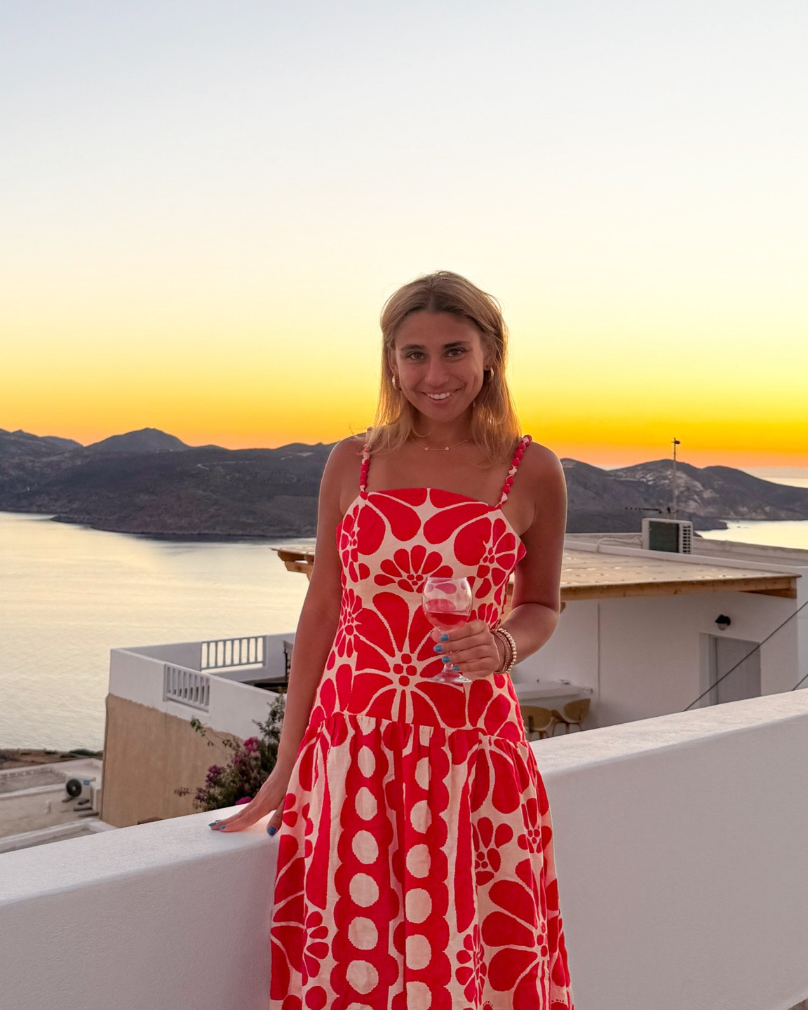 the perfect drop waist farm rio sundress! — sold out but found a great dupe ❤️

great for sunset pics at the beach, wedding guest dress, brunch, date night, etc 

#LTKStyleTip #LTKSeasonal #LTKWedding