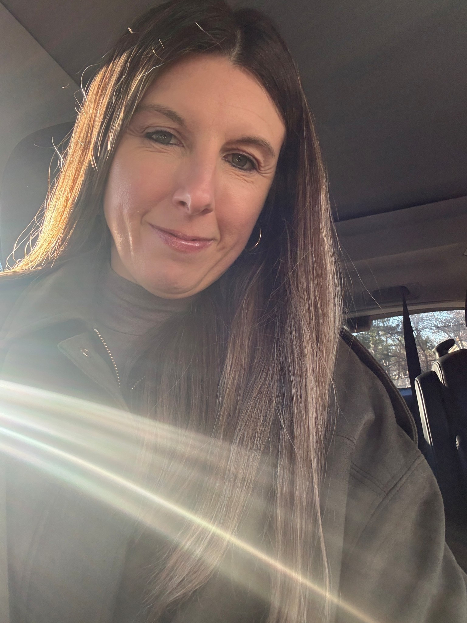 Good hair, natural makeup, fav outfit. Ready for the day 

#LTKootd #LTKdayinmylife #LTKmomlife