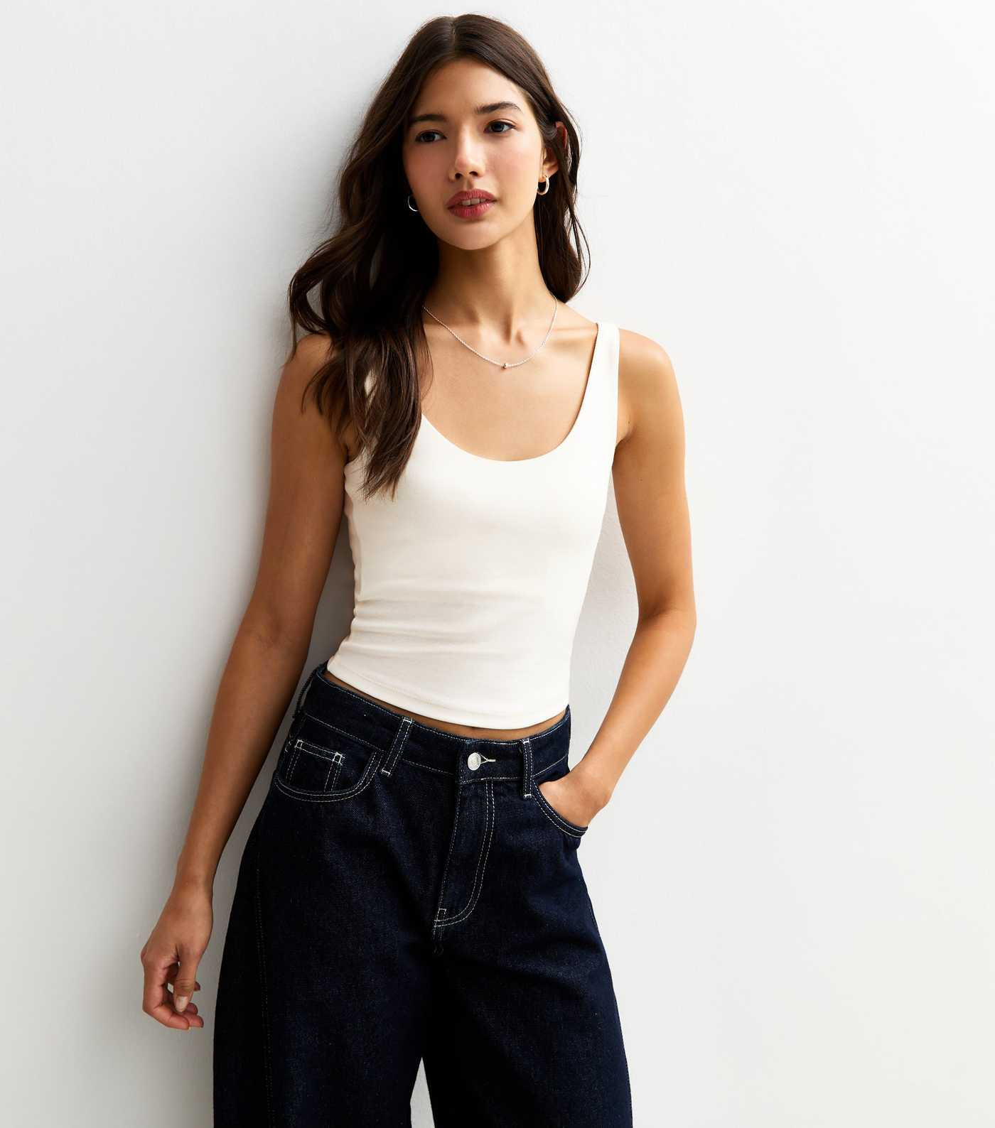 Cream Scoop Neck Cropped Vest Top | New Look | New Look (UK)