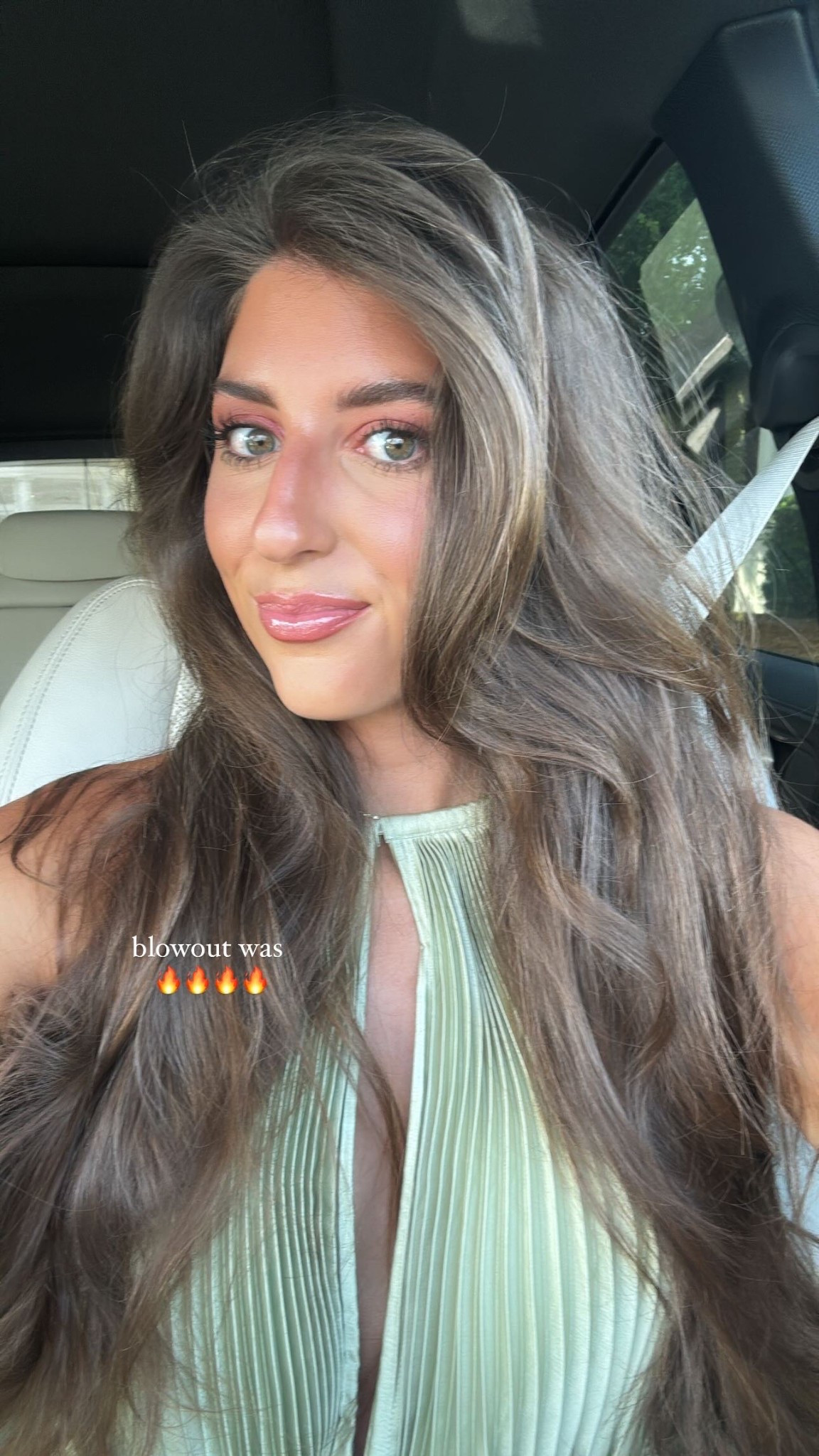 Elf lip oil in rose envy! 