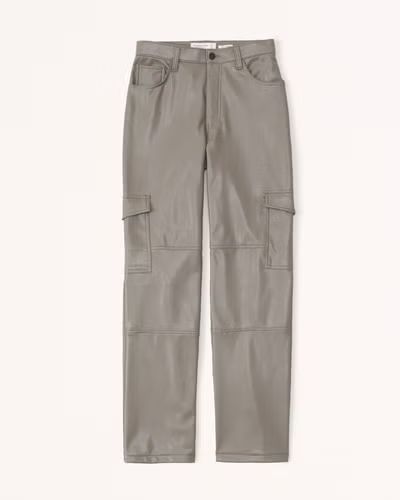 Women's Curve Love Vegan Leather Cargo 90s Relaxed Pants | Women's Bottoms | Abercrombie.com | Abercrombie & Fitch (US)