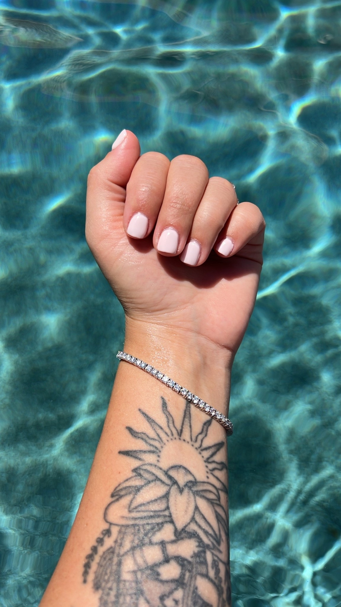 Gel Mani At Home 💅🏽

#LTKStyleTip #LTKFindsUnder100 #LTKBeauty