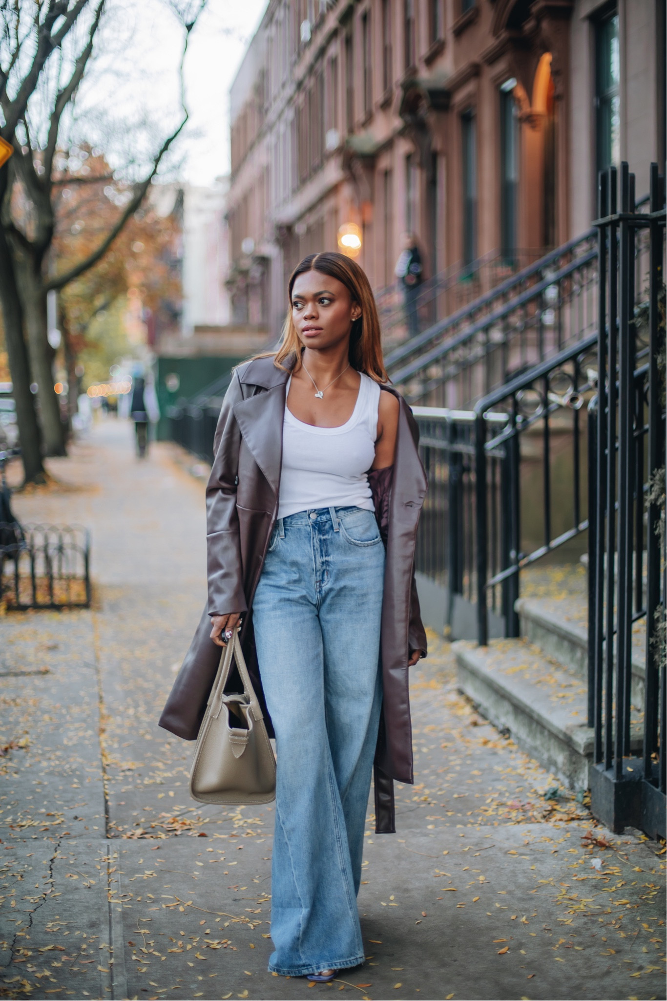 This is your sign to try palazzo jeans 👖 @pistotaldenim

If you know me, you know I don’t do skinny anything. If it’s not wide leg I don’t want it. These Ruby high rise palazzo pair blew me away. 
Wearing a size 25



#LTKstyletip #LTKworkwear #LTKCyberweek