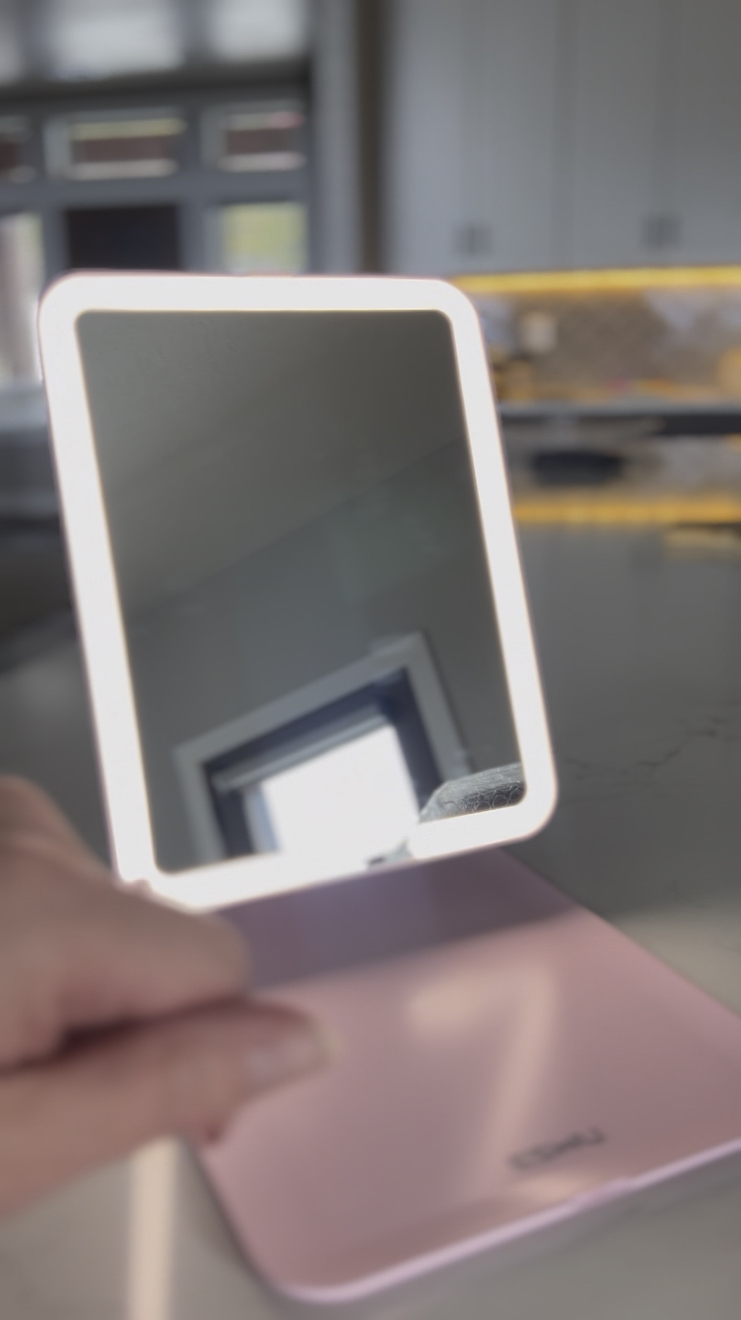  Cutest little travel makeup mirror from
Amazonn

#LTKBeauty #LTKTravel #LTKStyleTip