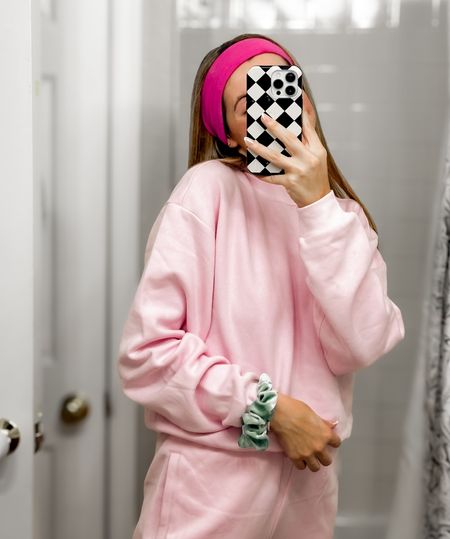 Skims sweats, pink sweats, cozy outfit, Valentine’s Day outfit, pink outfit

#LTKU #LTKstyletip #LTKSeasonal