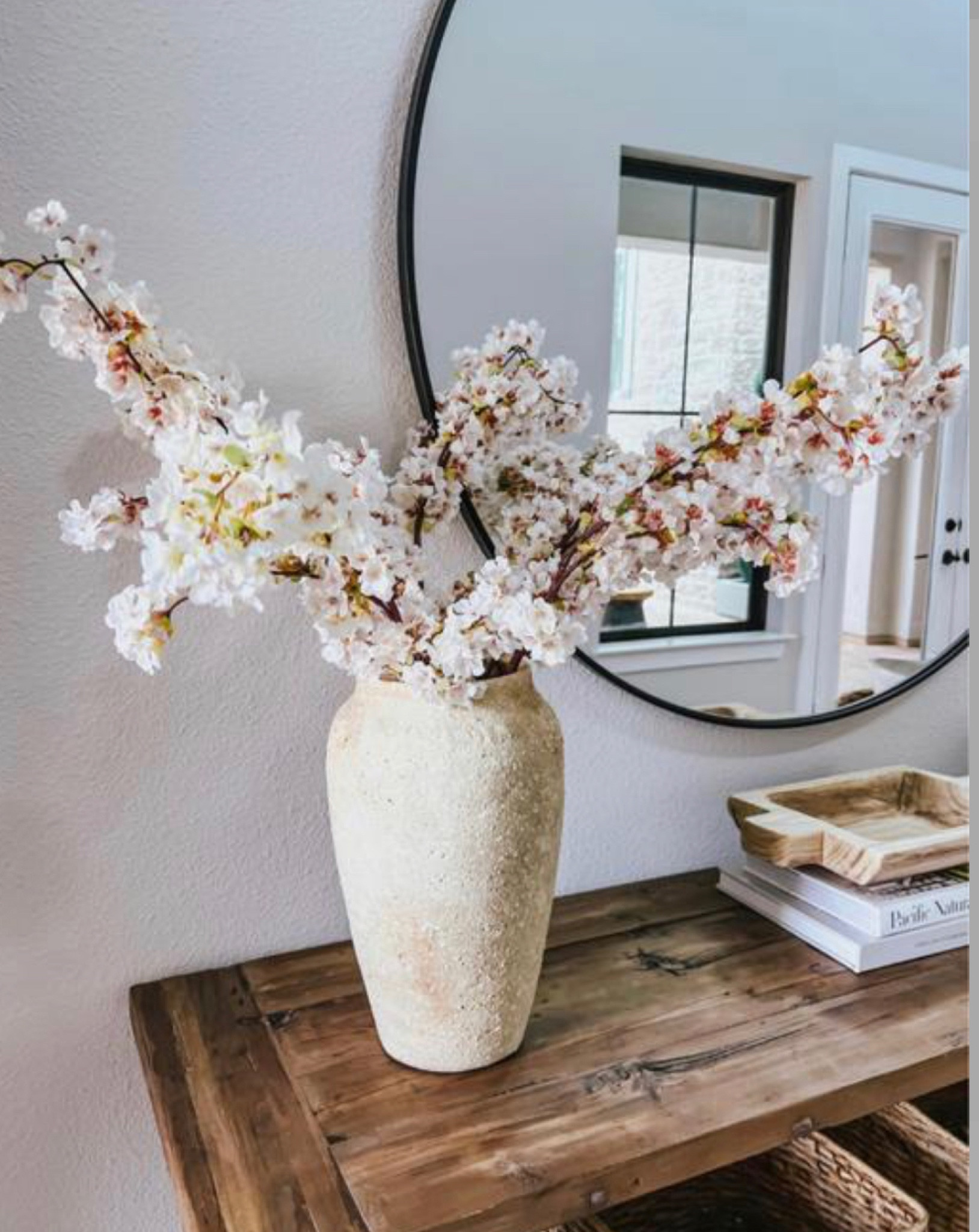 Spring console refresh ! 

Lee Anne Benjamin 🤍

#LTKhome #LTKFind #LTKstyletip