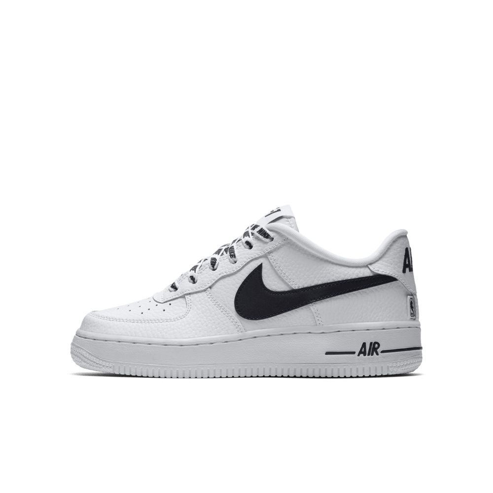 Nike Air Force 1 LV8 NBA Big Kids' Shoe Size 3.5Y (White) | Nike (US)