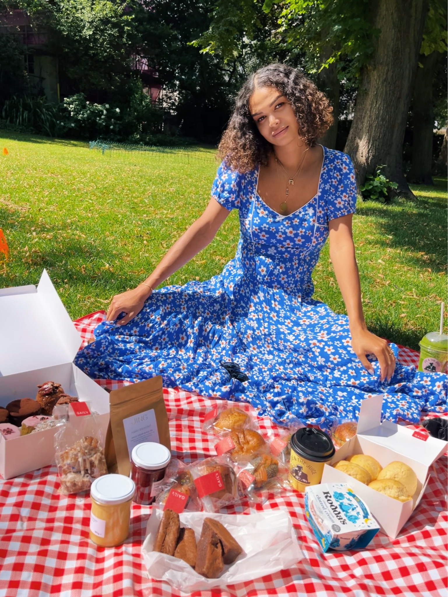 Transition autumn outfits, fall outfits, blue dress, floral dress, maxi dress, cottage core 🩵🤍

#LTKstyletip #LTKHoliday #LTKSeasonal