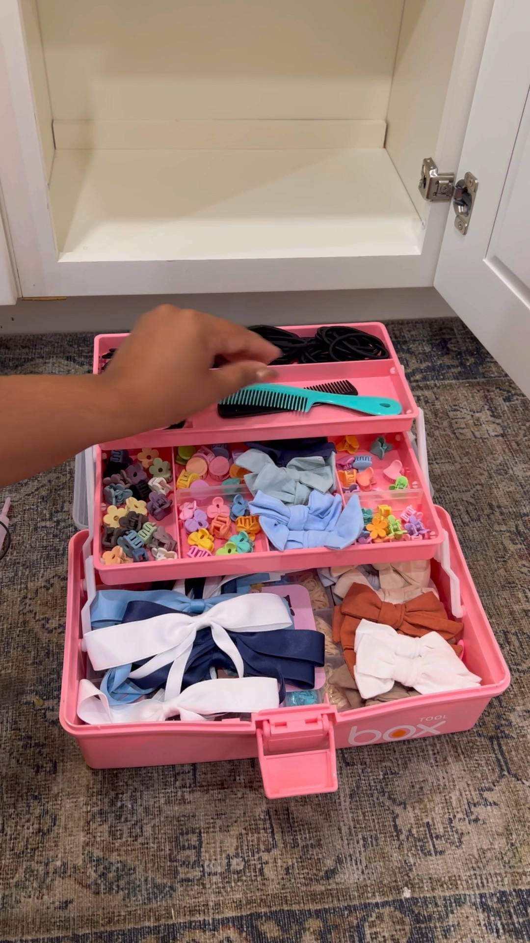 Hair cabinet organization 