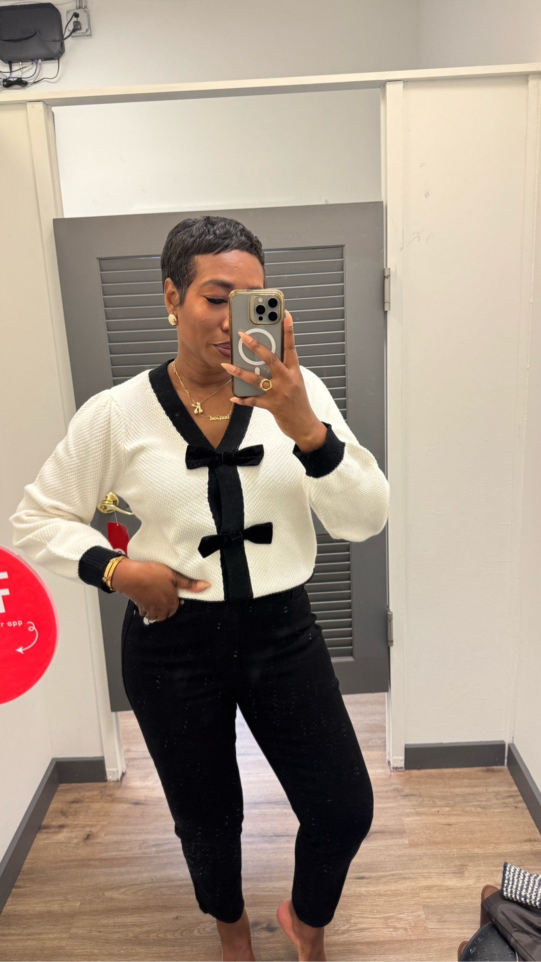 Another affordable holiday outfit idea. This is perfect for an office party.
Size medium top
Size 8 pants


#LTKSeasonal #LTKParties #LTKStyleTip