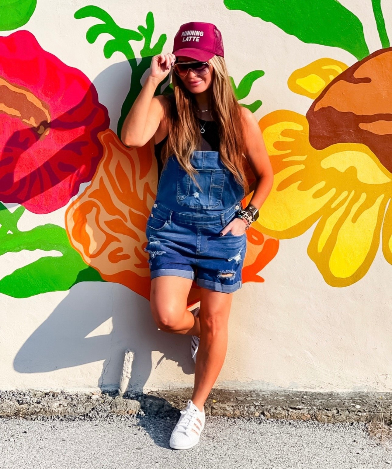 Get the best of those last days of summer in these adorable overalls! 💙💙💙

#LTKStyleTip

#LTKU #LTKOver40