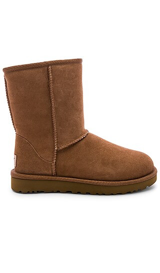 Classic Short II Shearling Boot in Chestnut | Revolve Clothing (Global)