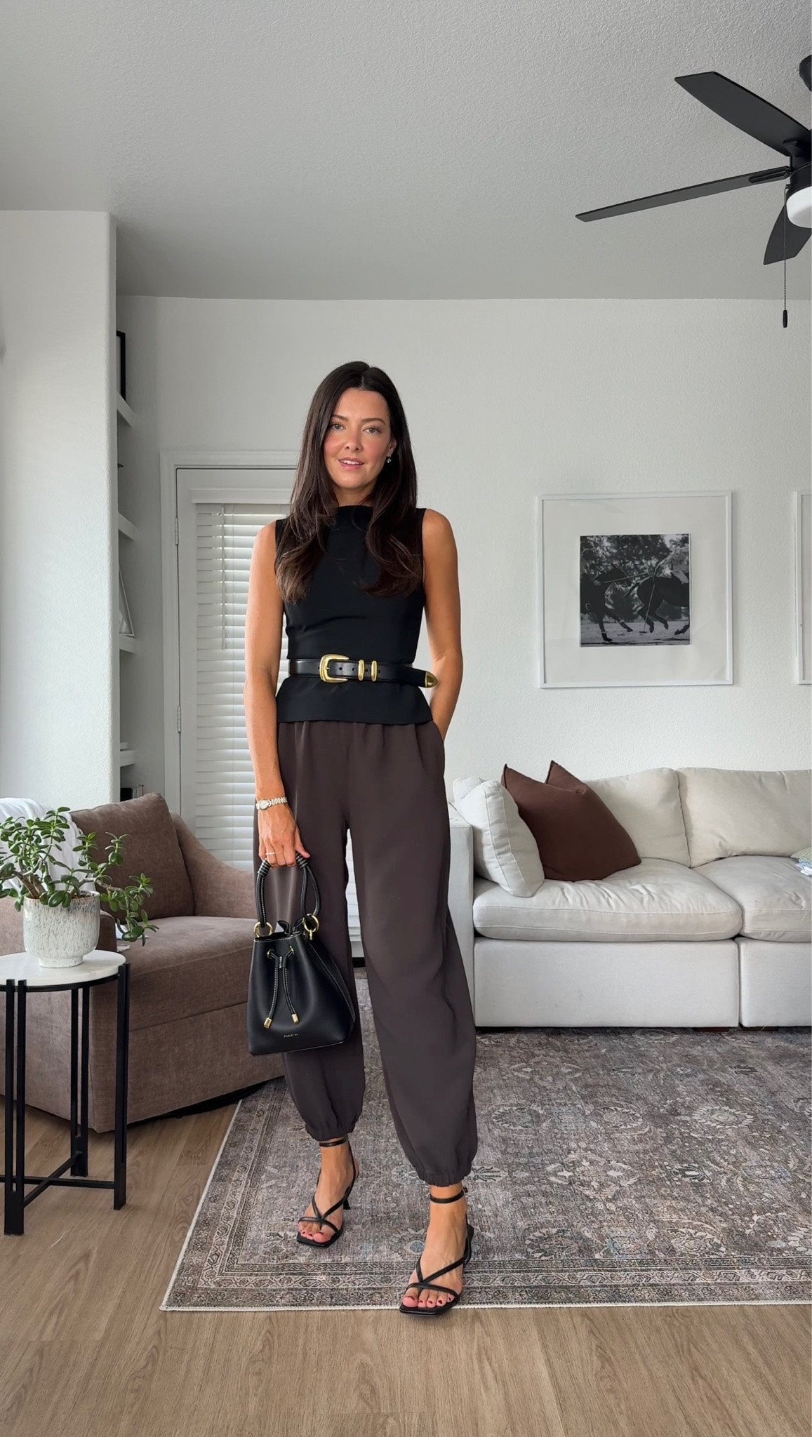 Styling my ballon pants! Sizing: I am 5’7” wearing small (reg length) in the pants, small in everything from Aritzia and XS in everything from Abercrombie.