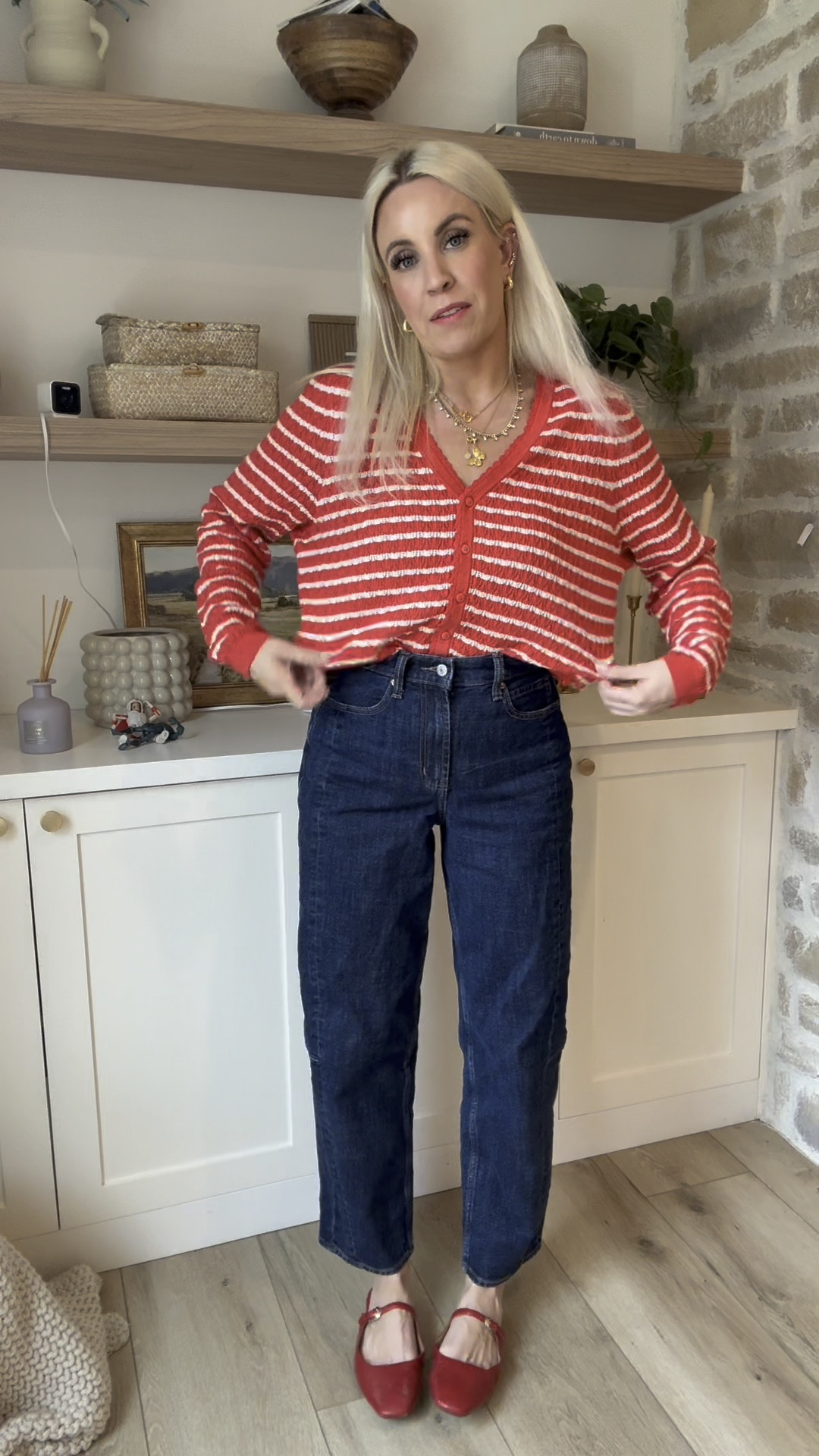 These barrel jeans are from Old Navy, I’m obsessed! Sweater is also Old Navy, sized up to a large. So good! 

#LTKFindsUnder50 #LTKFindsUnder100 #LTKStyleTip
