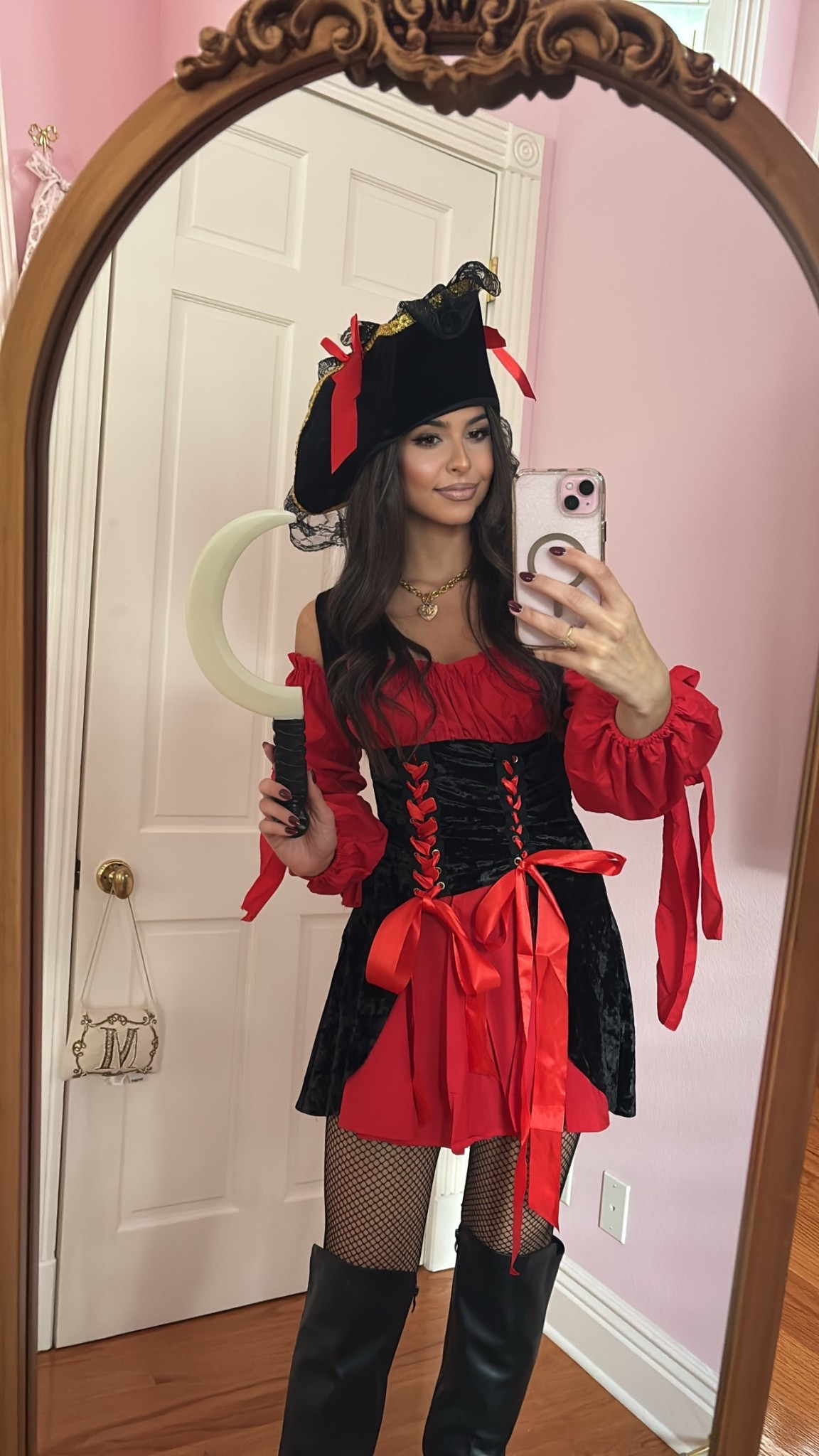 the cutest pirate costume for halloween!! so pretty and so flattering 

#LTKHalloween