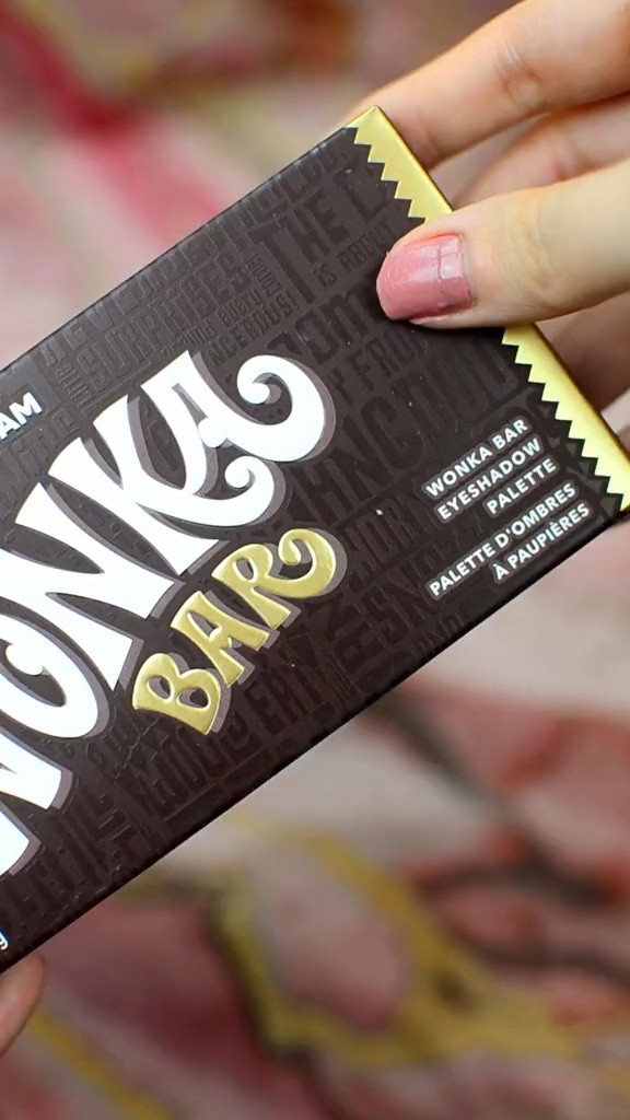 E essa coleção linda que a @sheglam_official lançou, inspirada na fantástica fábrica de chocolates?
.
Tem resenha completa dela no Blog 💖🍫
.
.
.
#sheglam #sheglammakeup #shein #sheinbrasil #sheinmakeup #paletadesombras 

#LTKVideo #LTKbrasil #LTKbeauty