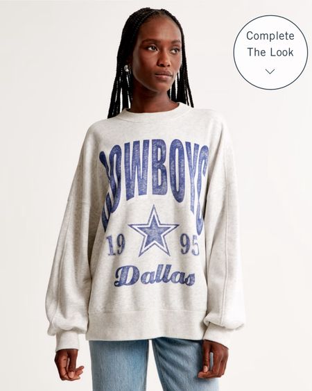 Oversized Dallas Cowboys crew neck sweatshirt 
Vintage 
Football outfit 
Playoffs 
NFL
Winter outfit 
Outerwear 
NFL Playoff outfit 

#LTKstyletip #LTKfindsunder100 #LTKSeasonal