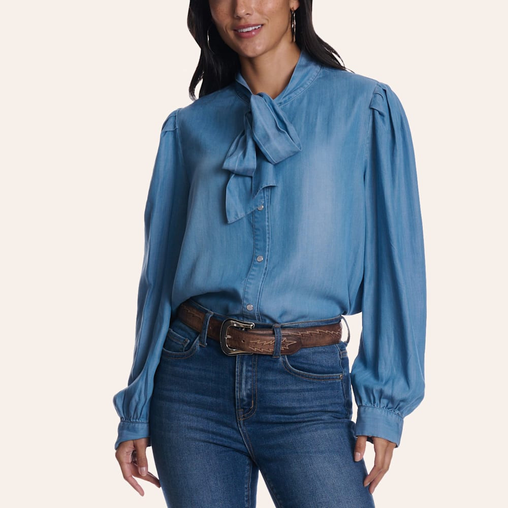 Rockin' C Women's Blue Tie Denim Top | Cavender's