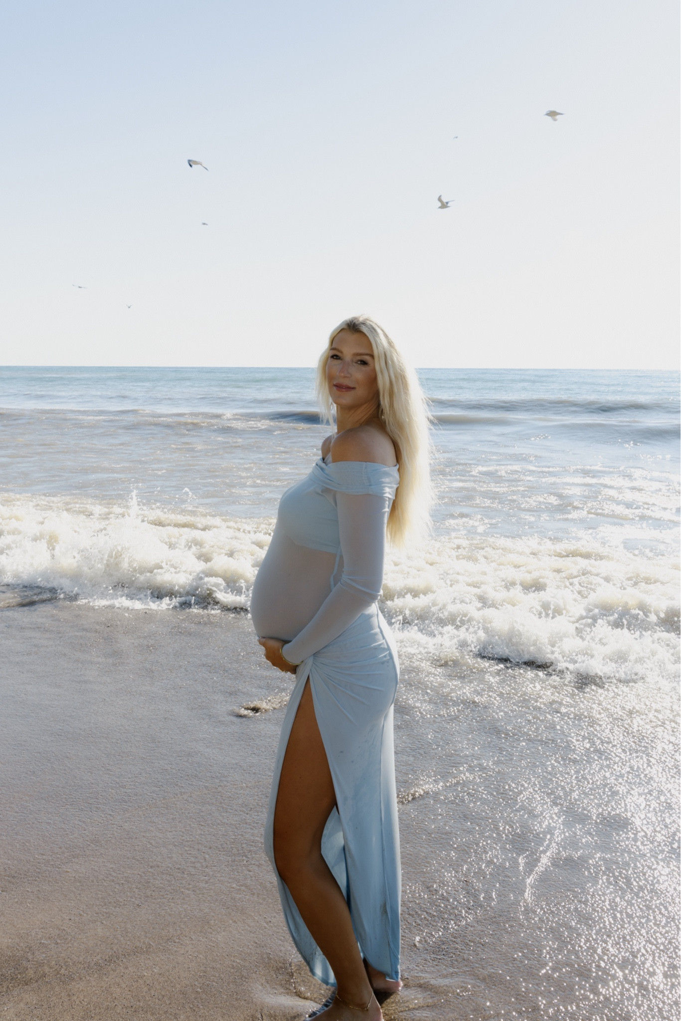 Maternity photoshoot outfit code SAVVYBLONDEE20 from bumpsuit. I wear a size small in all pieces 🩵 

#LTKBump #LTKBaby #LTKStyleTip