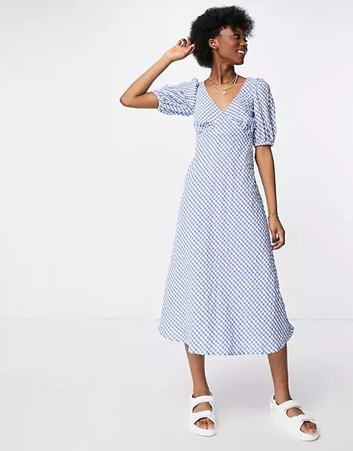 New Look puff sleeve midi tea dress in blue gingham | ASOS (Global)