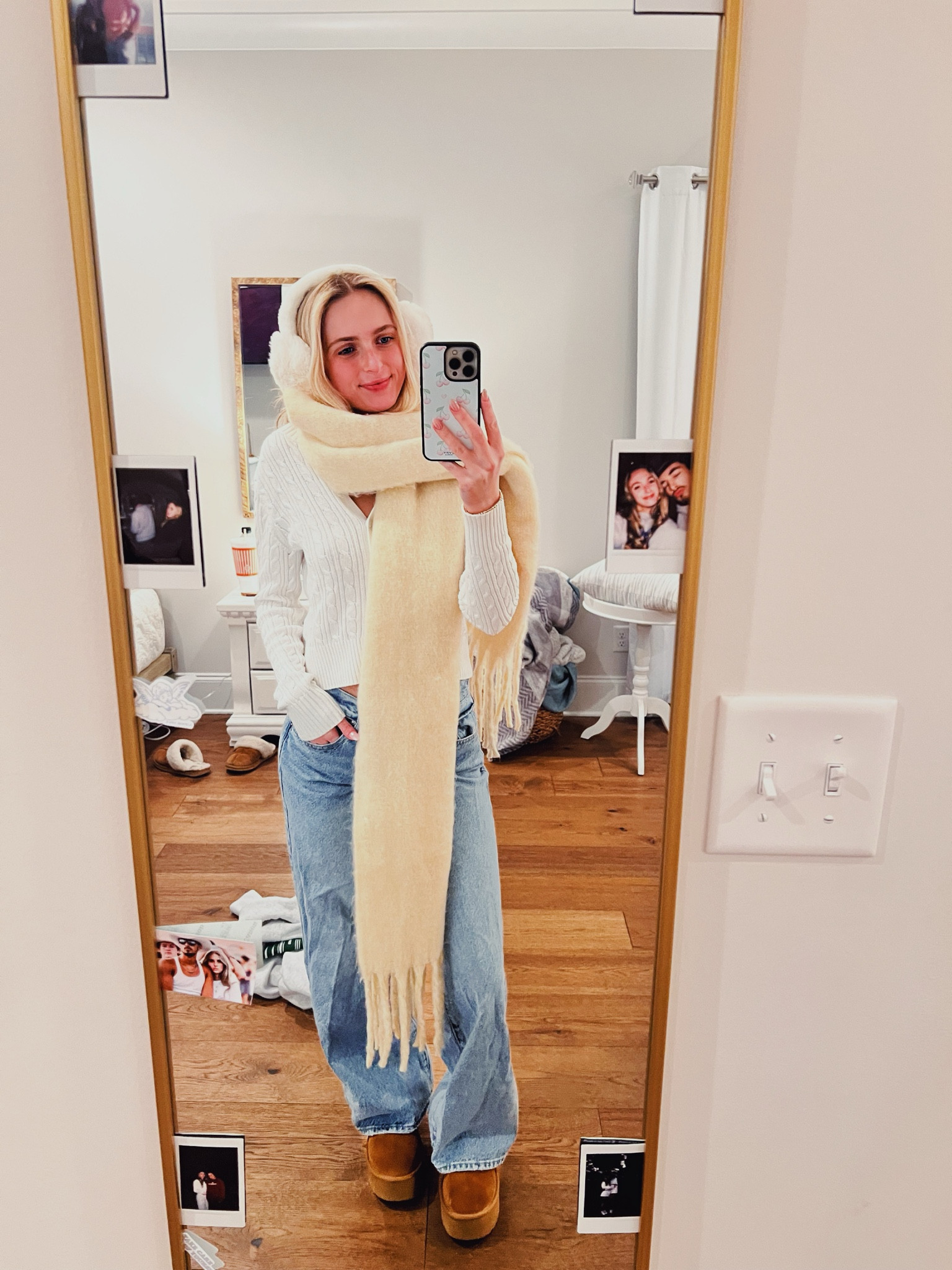 NYC outfit! 
Top- XS
Bottoms- 23 
Shoes-7 

#LTKFindsUnder100 #LTKWorkwear #LTKGiftGuide
