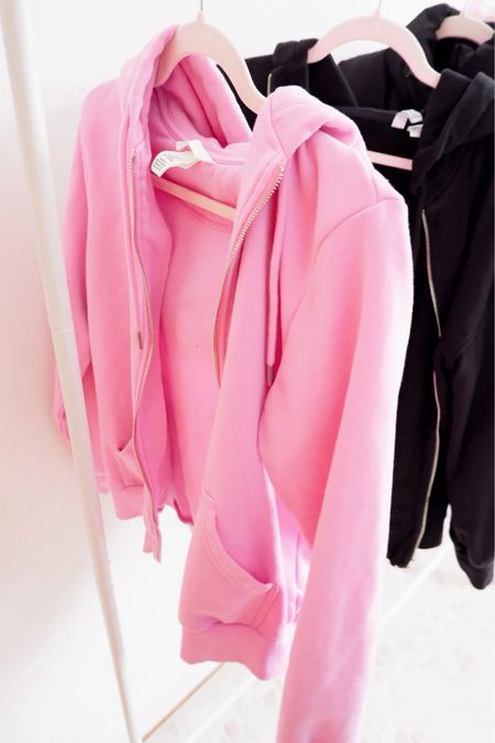 Dark pink hoody 


#LTKSeasonal #LTKstyletip #LTKfindsunder50