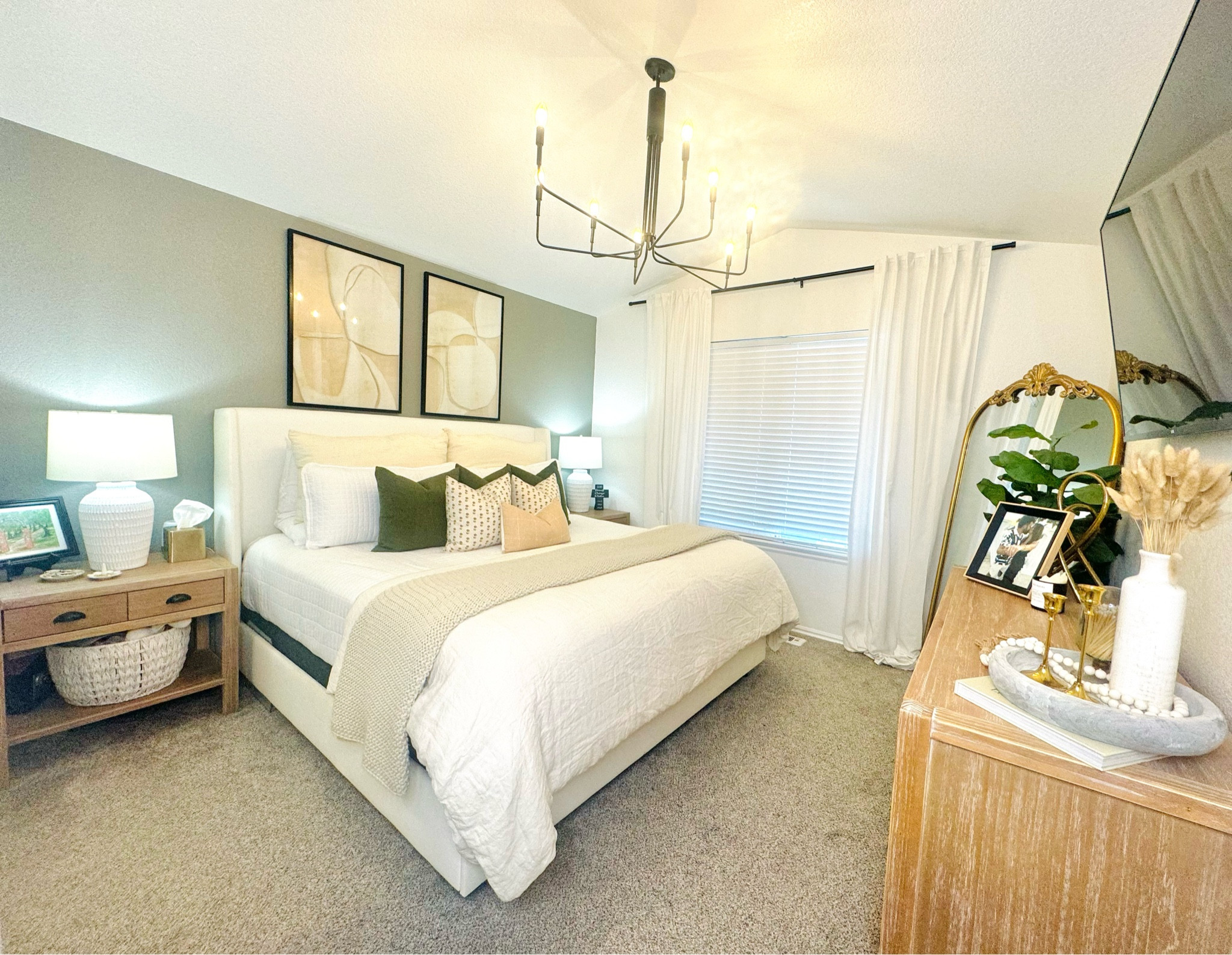 Master Bedroom decor 

#LTKSummerSales #LTKHome #LTKStyleTip