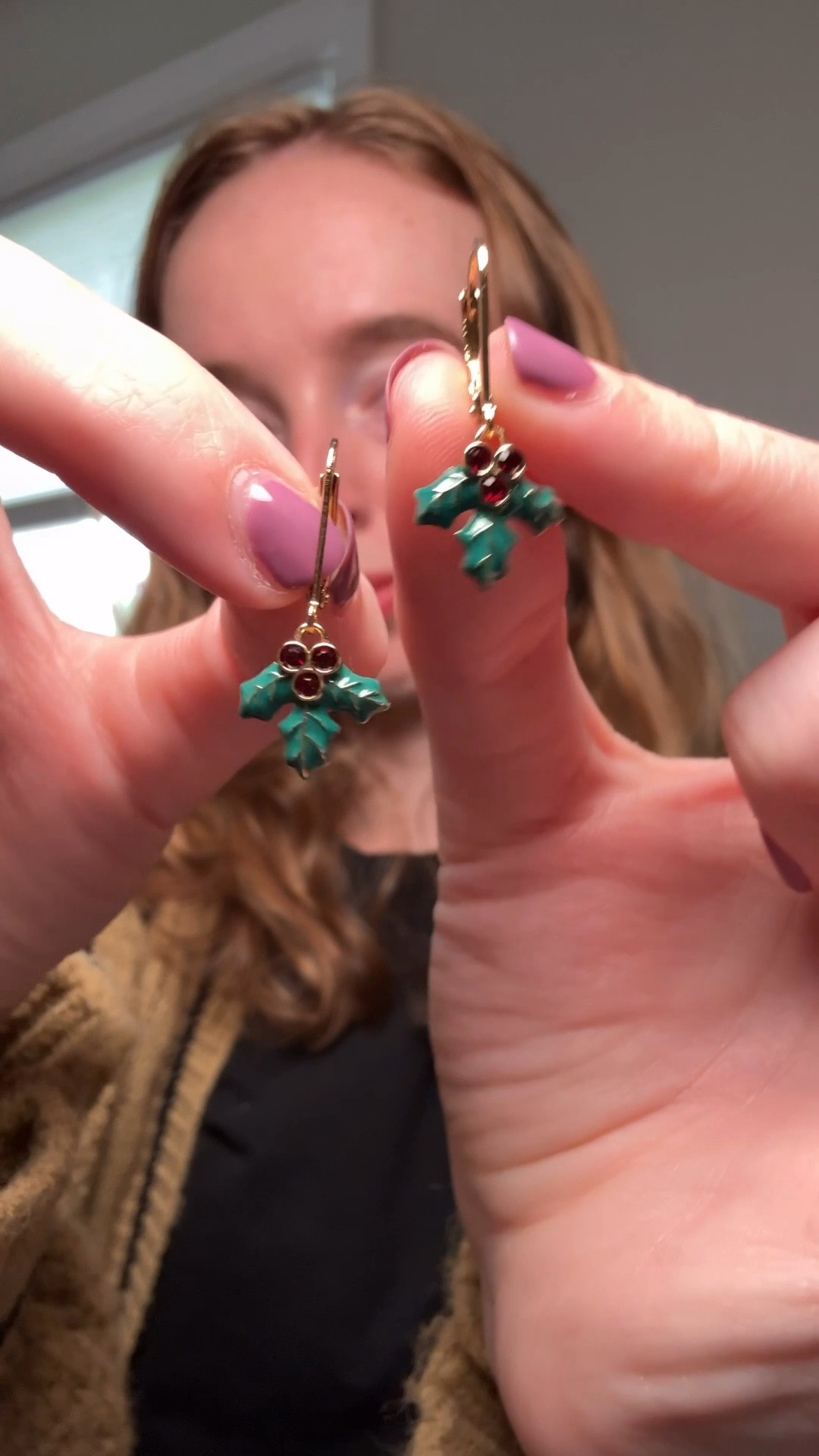 The perfect subtle holiday cheer from Alex + Ani

I love drop earrings so these are perfect for the holidays - I feel like they are subtle enough to wear daily while still being festive. The design is cute and the earrings are so secure from the drop design! 

#LTKFindsUnder50 #LTKGiftGuide #LTKHoliday