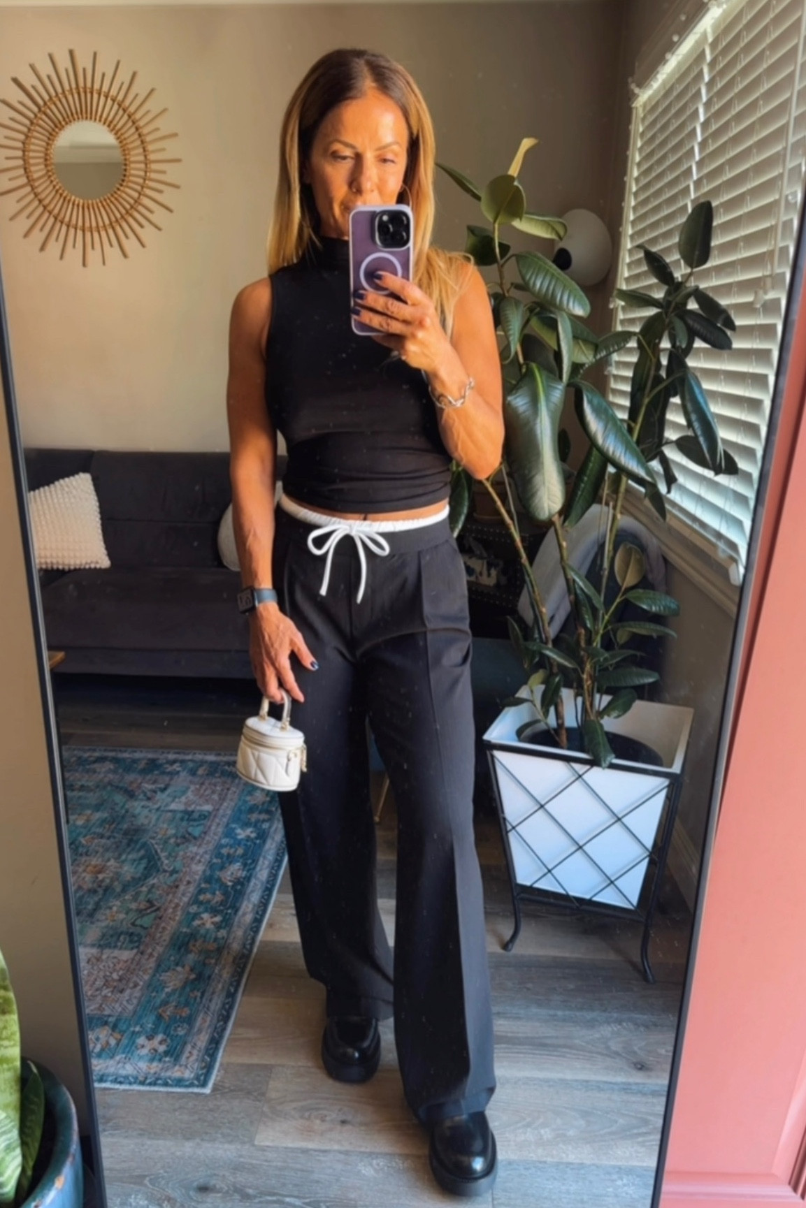 Casual 🍁🖤

#LTKStyleTip #LTKParties #LTKItBag