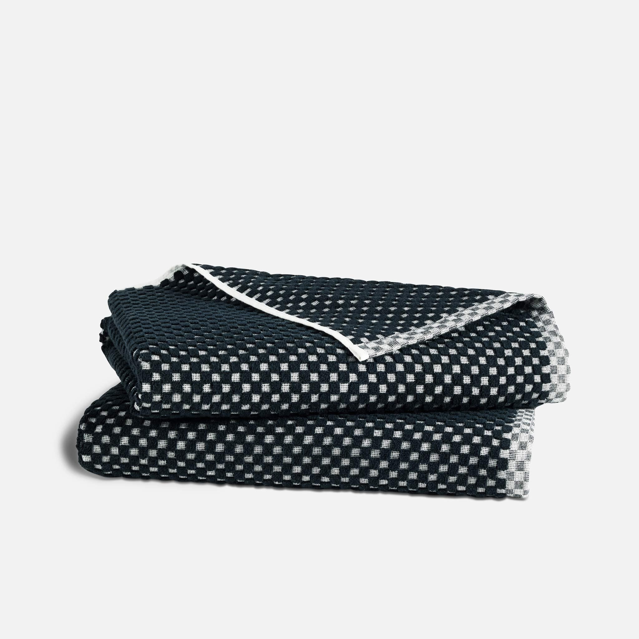 Brooklinen Checkered Jacquard Bath Sheets in Noir | Brooklinen